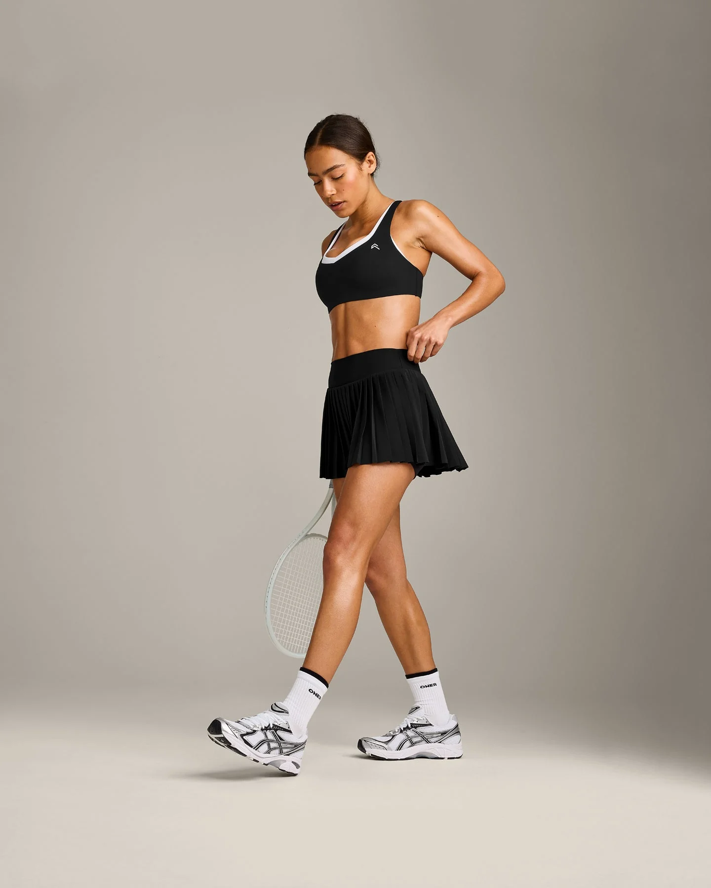 AirMove™ Pleated Skort with Pockets | Black - Image 3