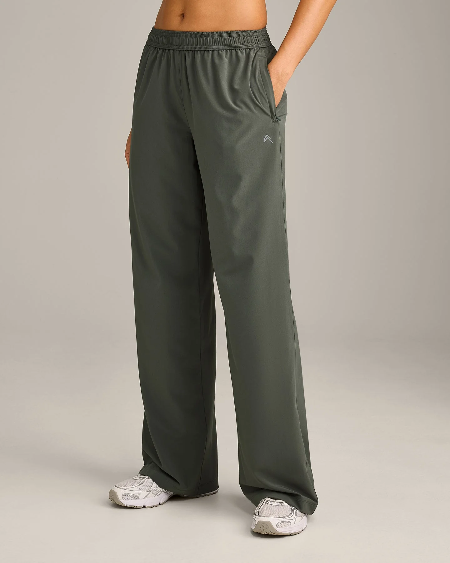 AirMove™ Straight Leg Pants with Reflective Logo | Dark Khaki