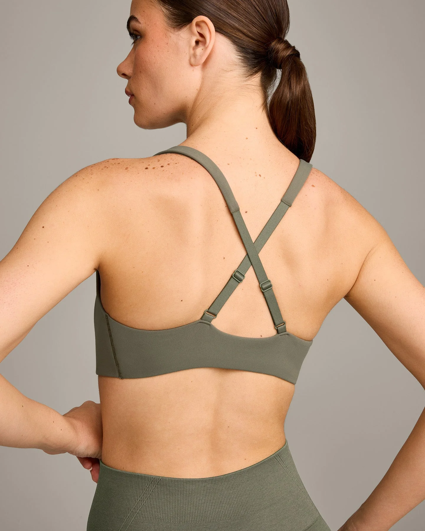 EasyLift™ Cross Back Sports Bra with Grey Logo | Alpine Green - Image 4