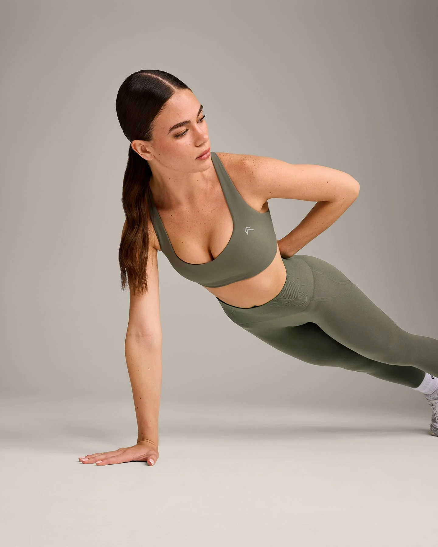 EasyLift™ Cross Back Sports Bra with Grey Logo | Alpine Green - Image 5