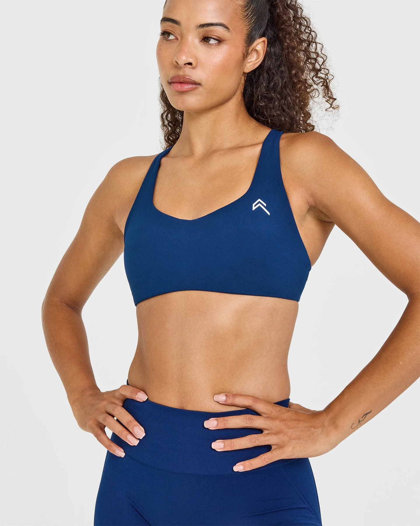 EasyLift™ Cross Back Sports Bra with White Logo | Midnight - Image 5