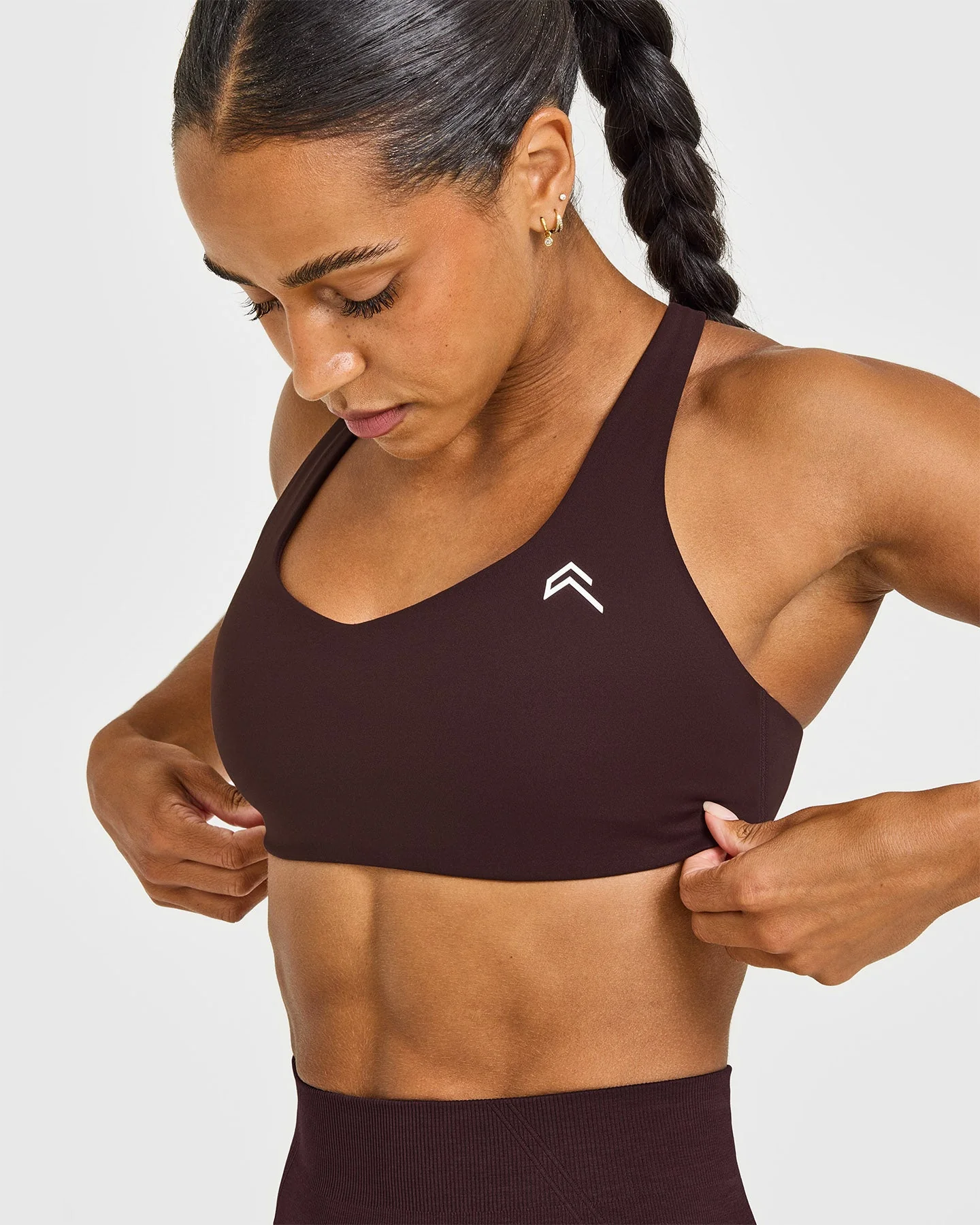 EasyLift™ Cross Back Sports Bra with White Logo | Plum Brown - Image 2