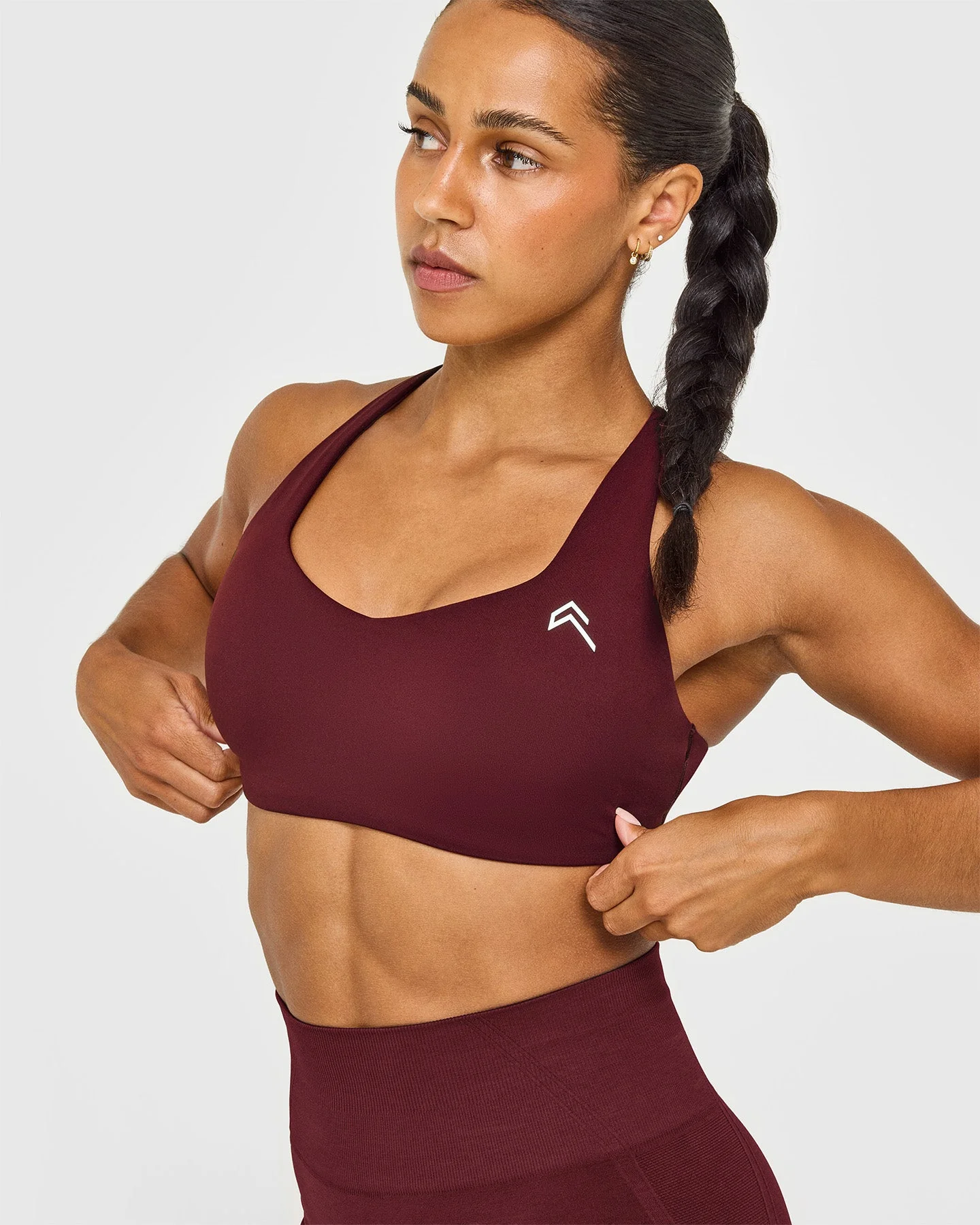 EasyLift™ Cross Back Sports Bra with White Logo | Rosewood - Image 3