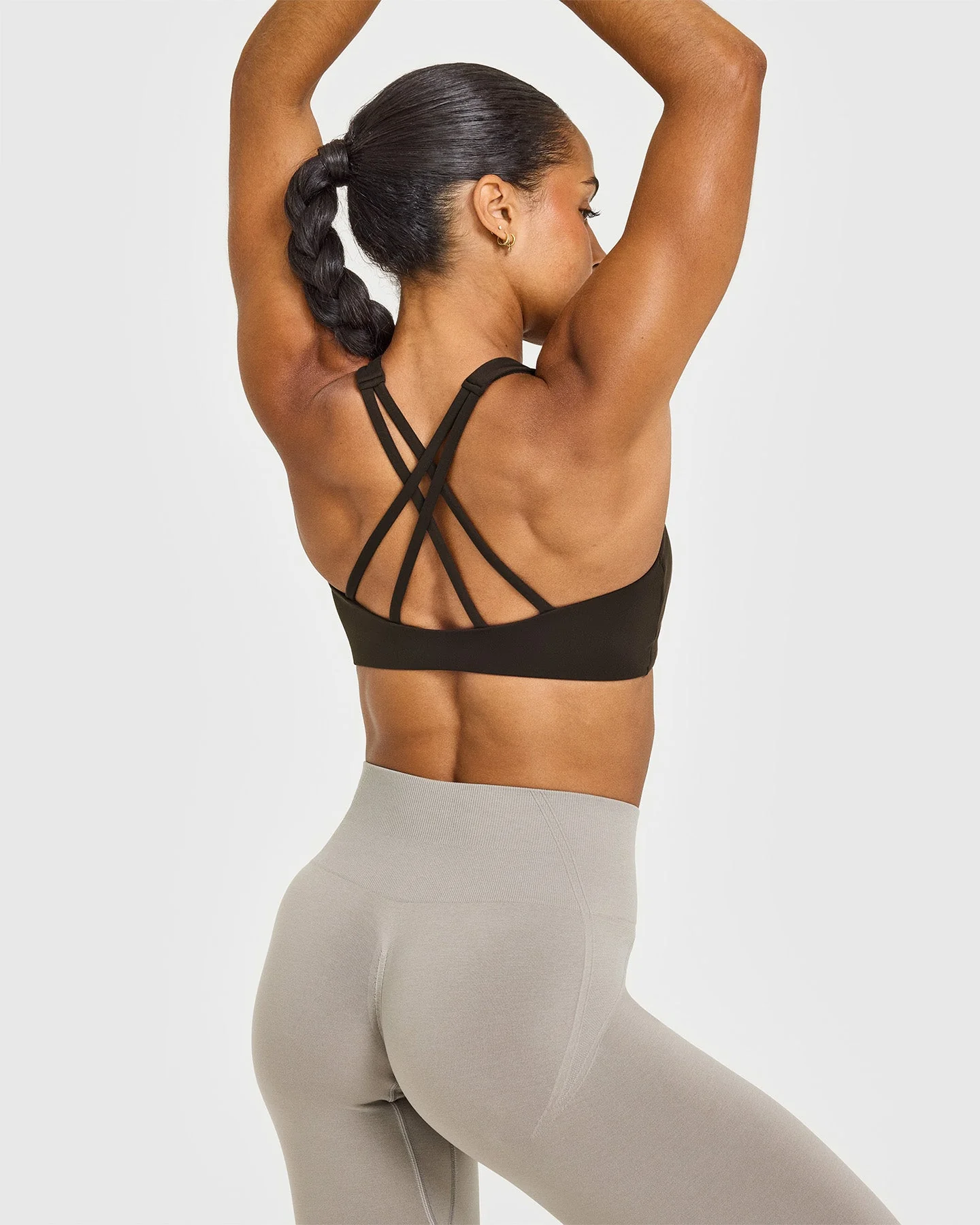 EasyLift™ High Neck Sports Bra with White Logo | 70% Cocoa - Image 4