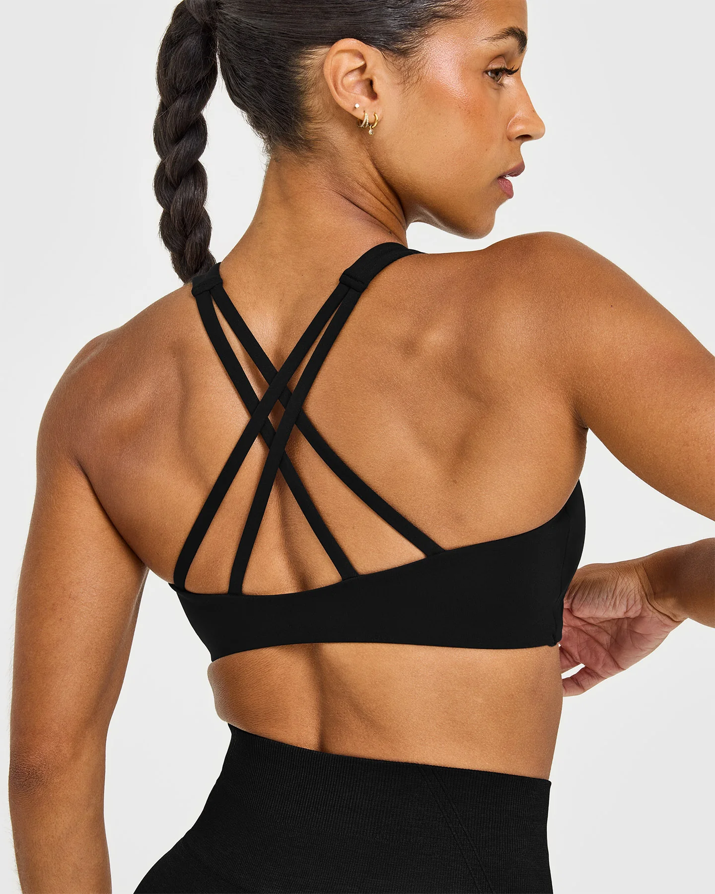 EasyLift™ High Neck Sports Bra with White Logo | Black - Image 4