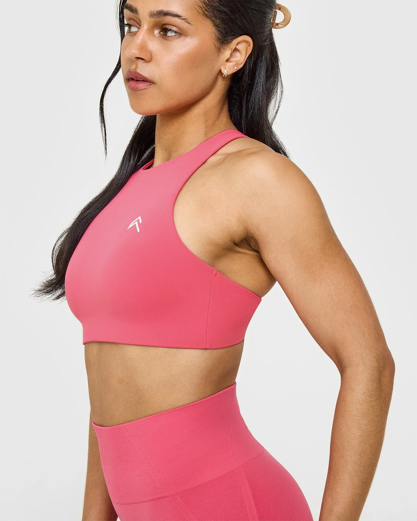 EasyLift™ High Neck Sports Bra with White Logo | Velvet Pink - Image 5