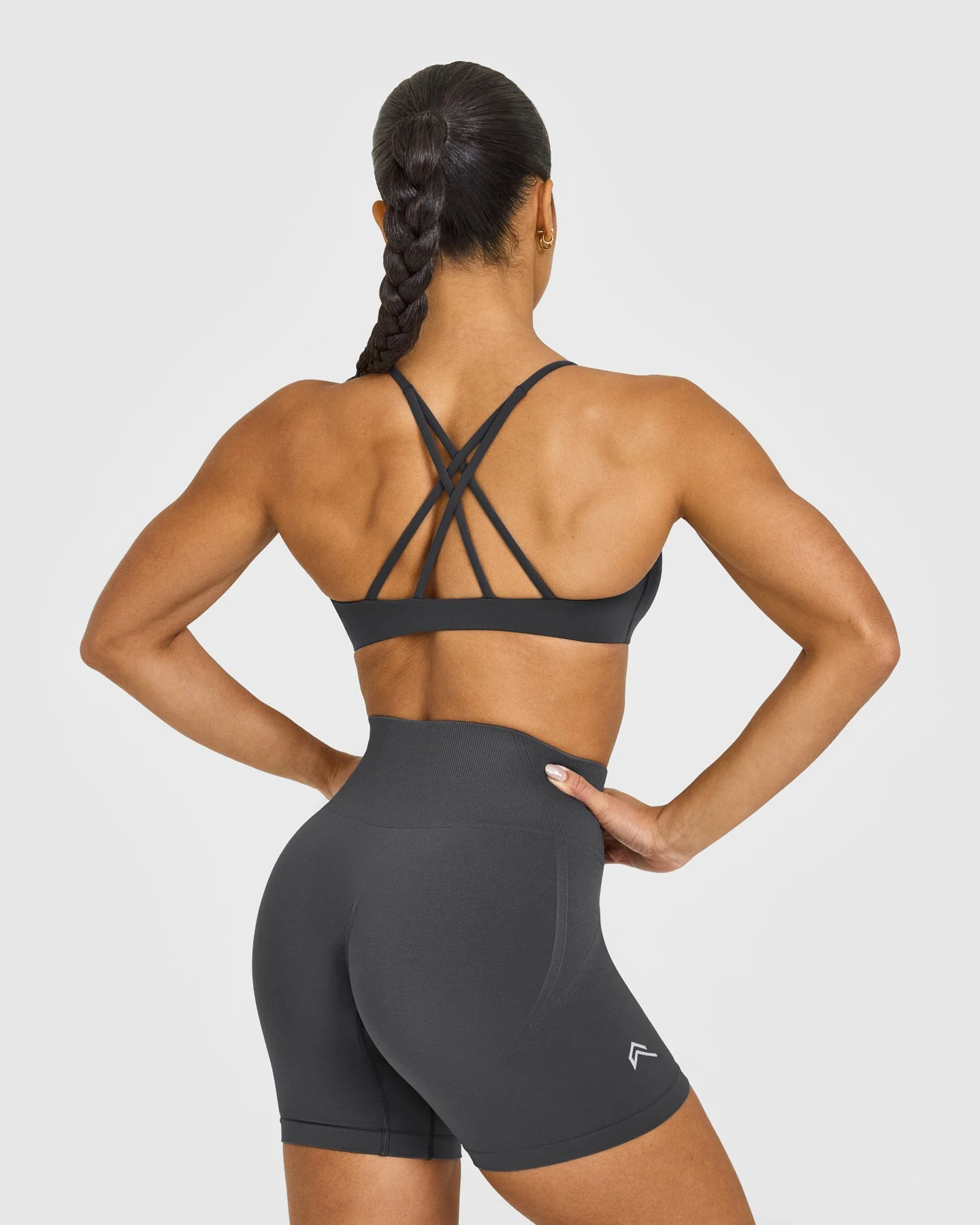 EasyLift™ Strappy Sports Bra with White Logo | Coal - Image 2