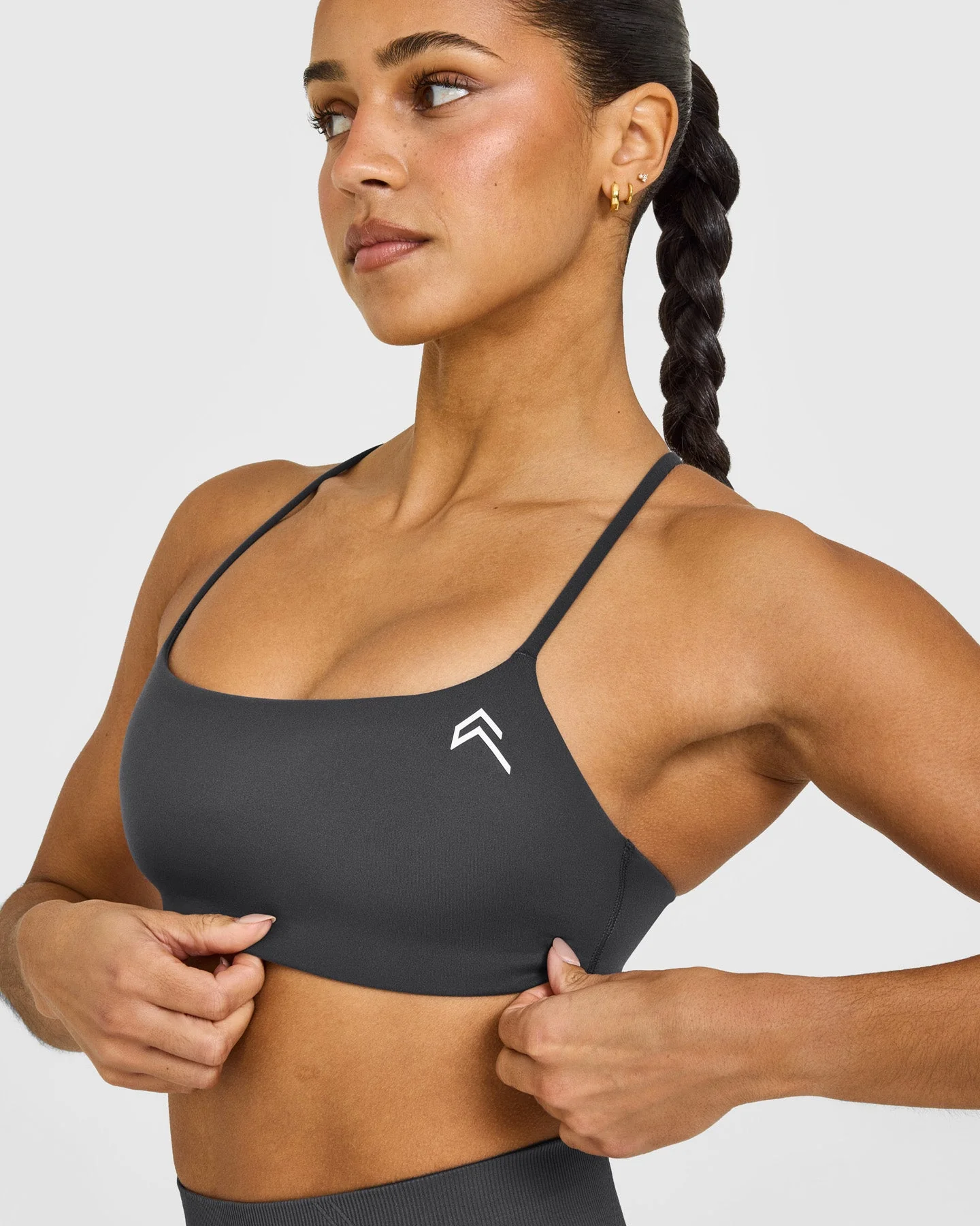 EasyLift™ Strappy Sports Bra with White Logo | Coal - Image 5