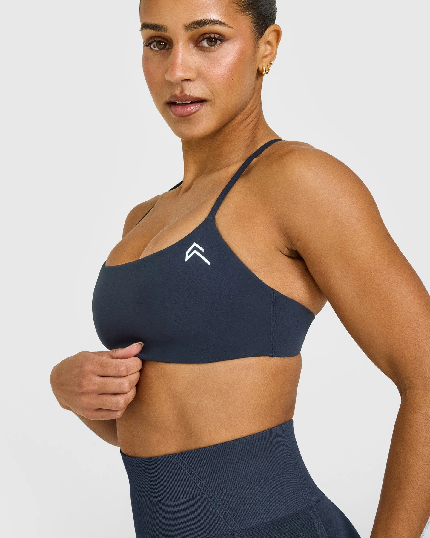 EasyLift™ Strappy Sports Bra with White Logo | True Blue - Image 5