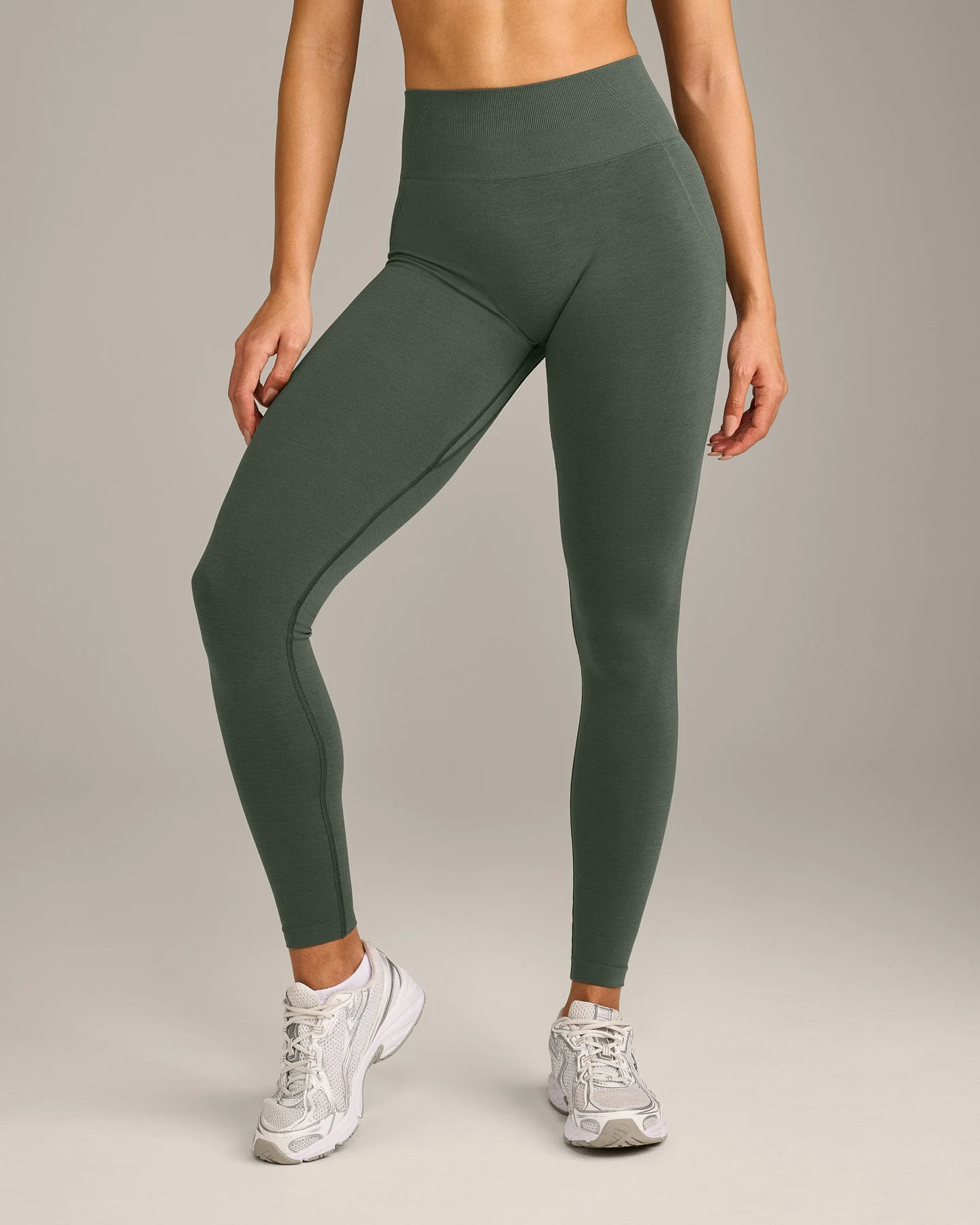EffortlessLift™ Seamless Leggings with Grey Logo | Dark Khaki - Image 2