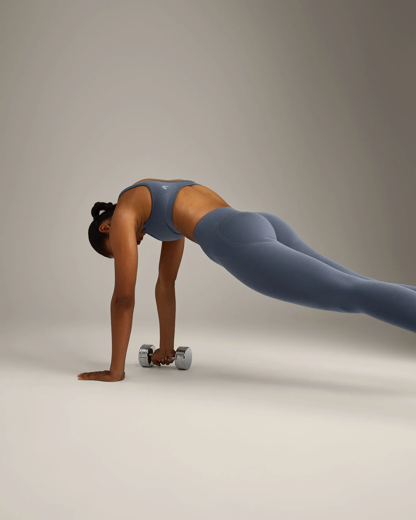 EffortlessLift™ Seamless Leggings with Grey Logo | Light Granite Blue - Image 4