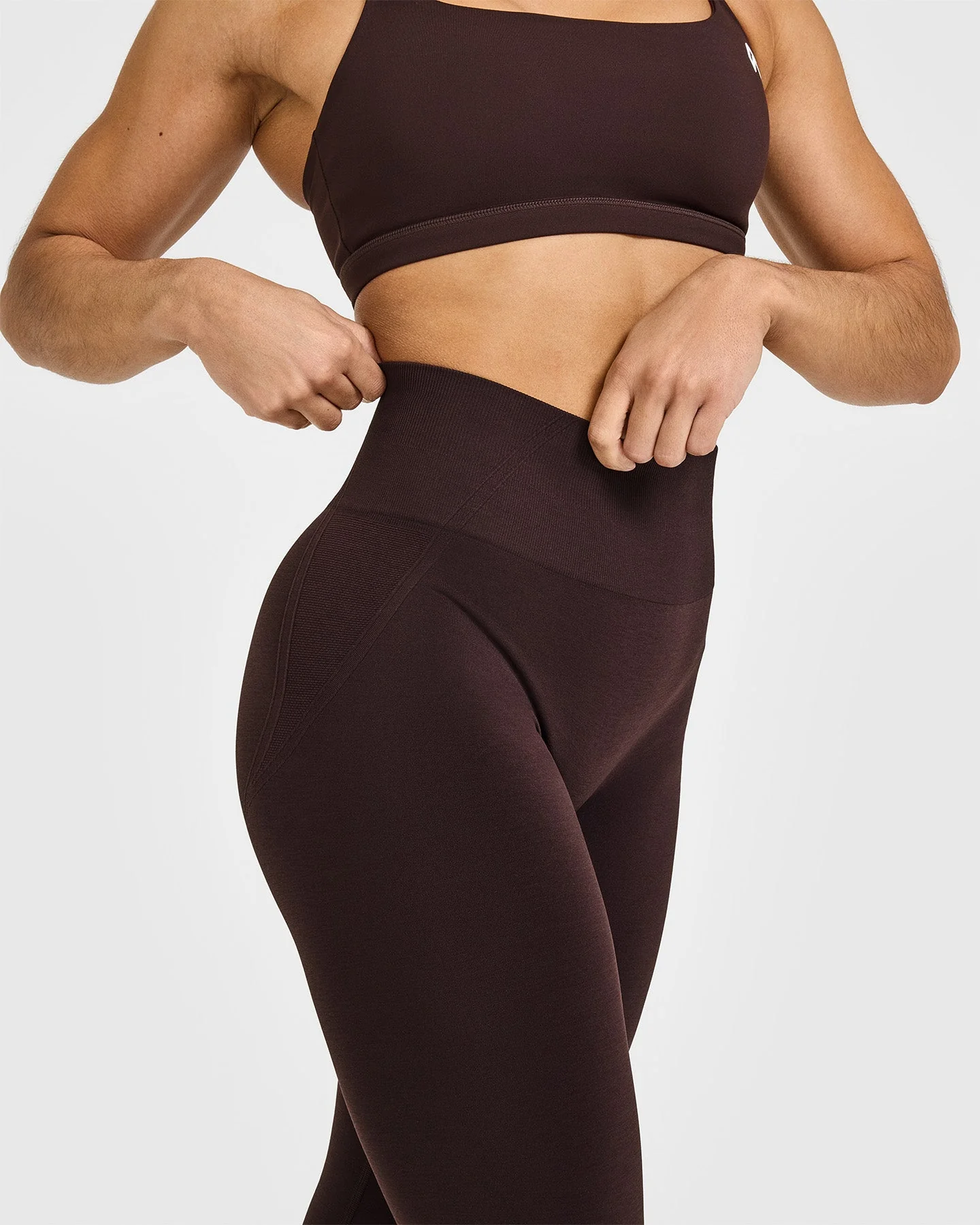 EffortlessLift™ Seamless Leggings with White Logo | Plum Brown - Image 4