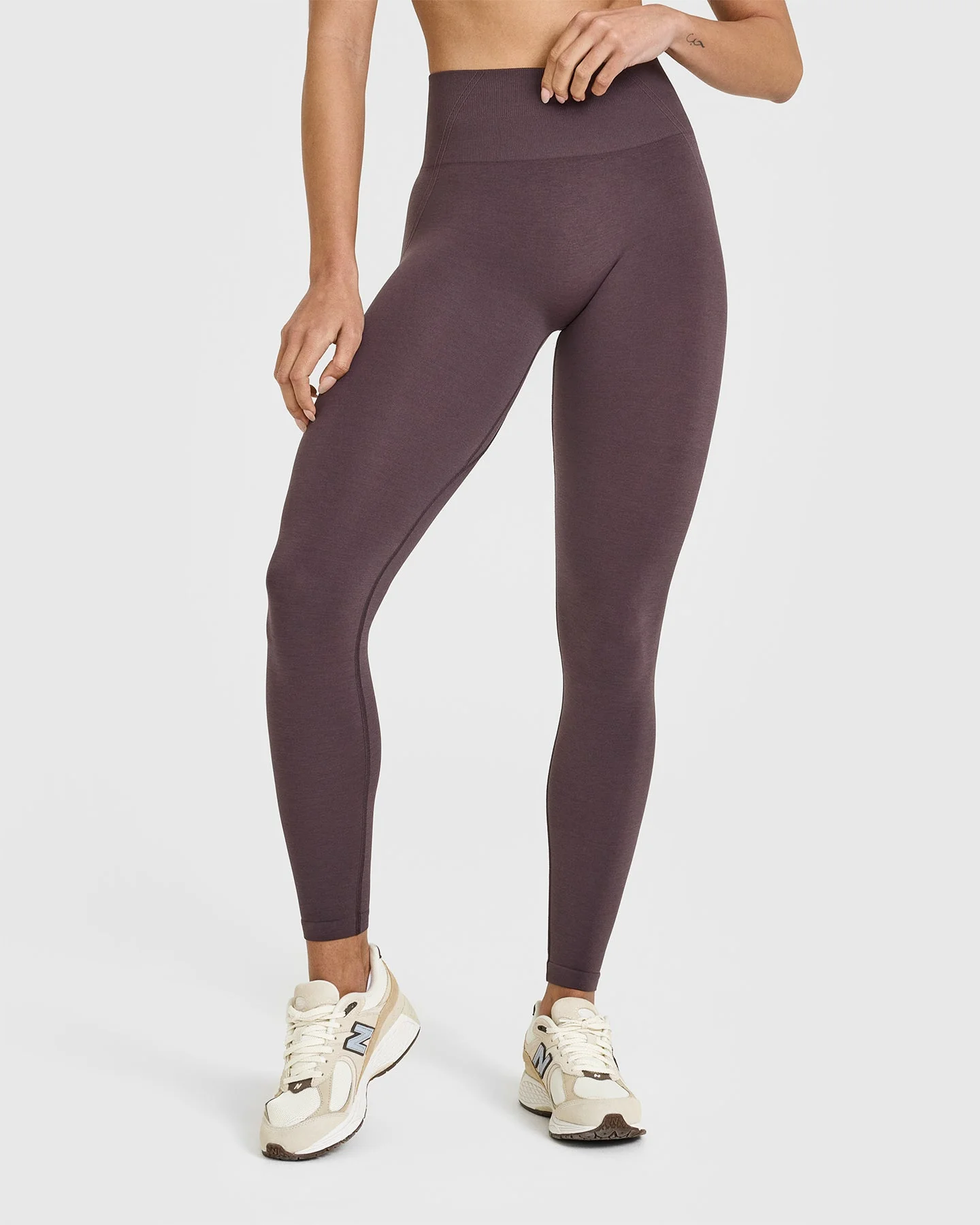 EffortlessLift™ Seamless Leggings with White Logo | Umber Brown - Image 2
