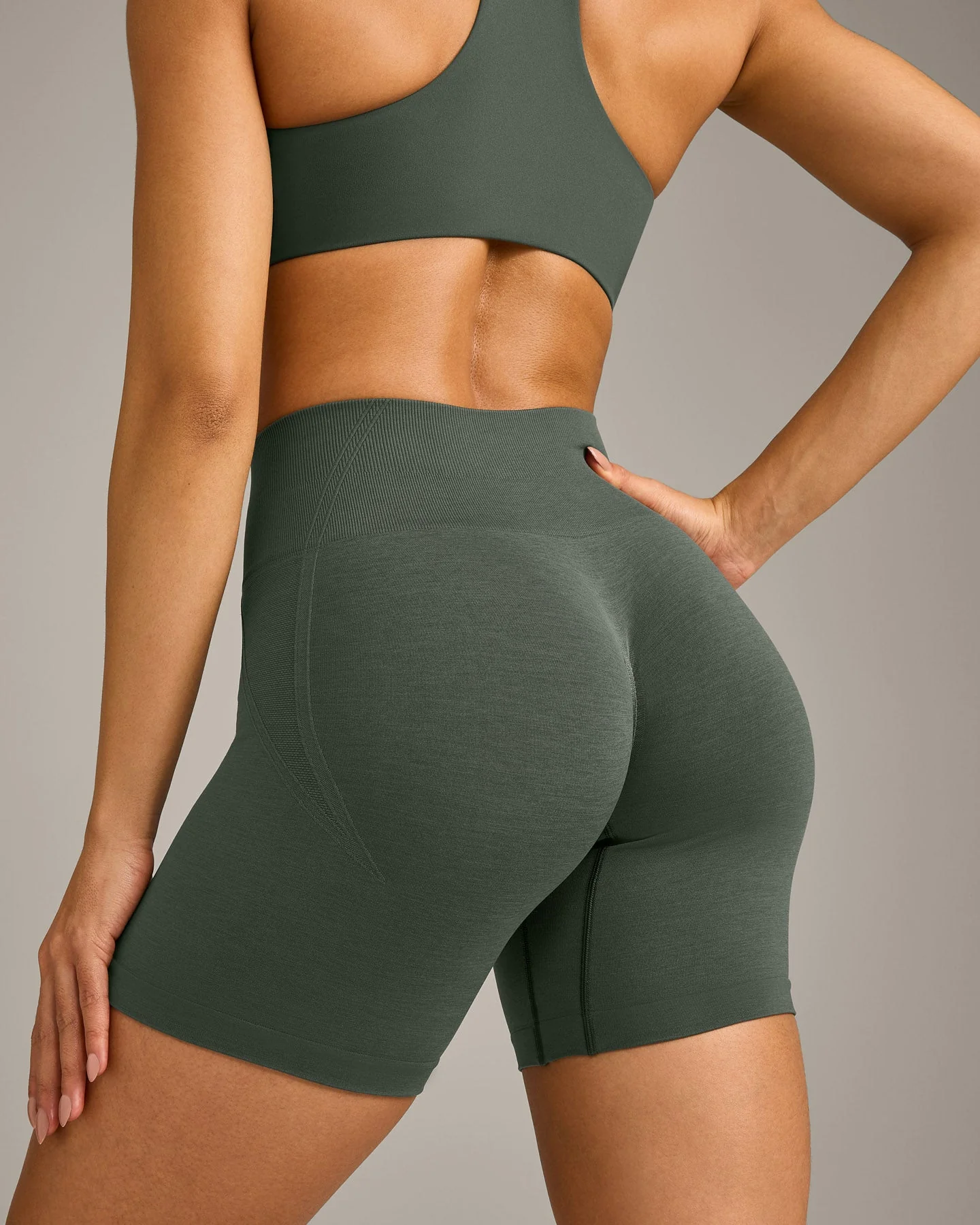 EffortlessLift™ Seamless Shorts with Grey Logo | Dark Khaki - Image 4