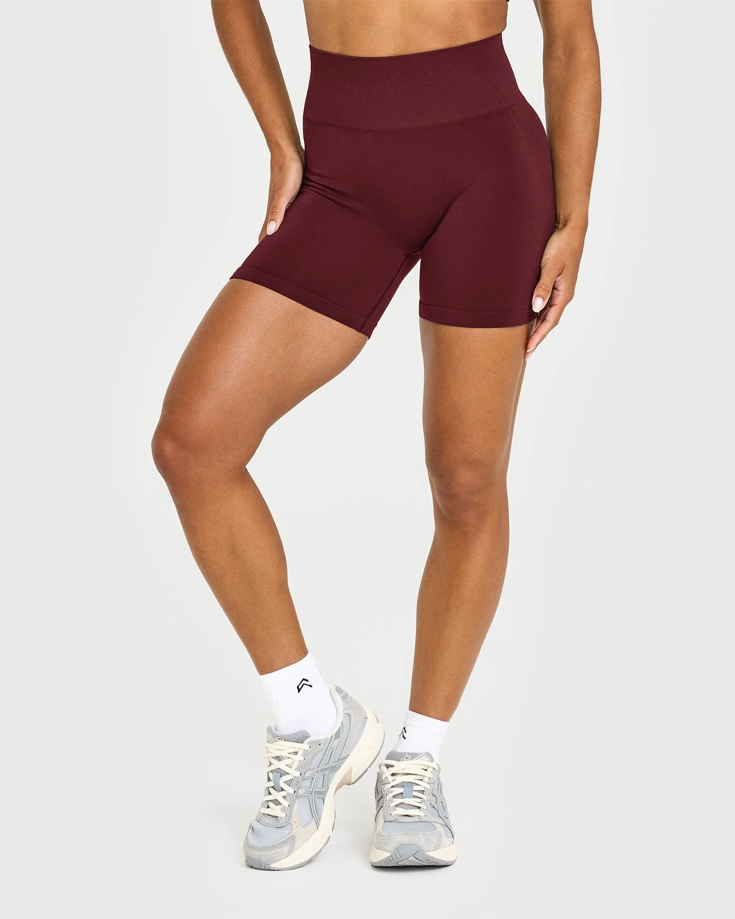 EffortlessLift™ Seamless Shorts with White Logo | Rosewood - Image 2