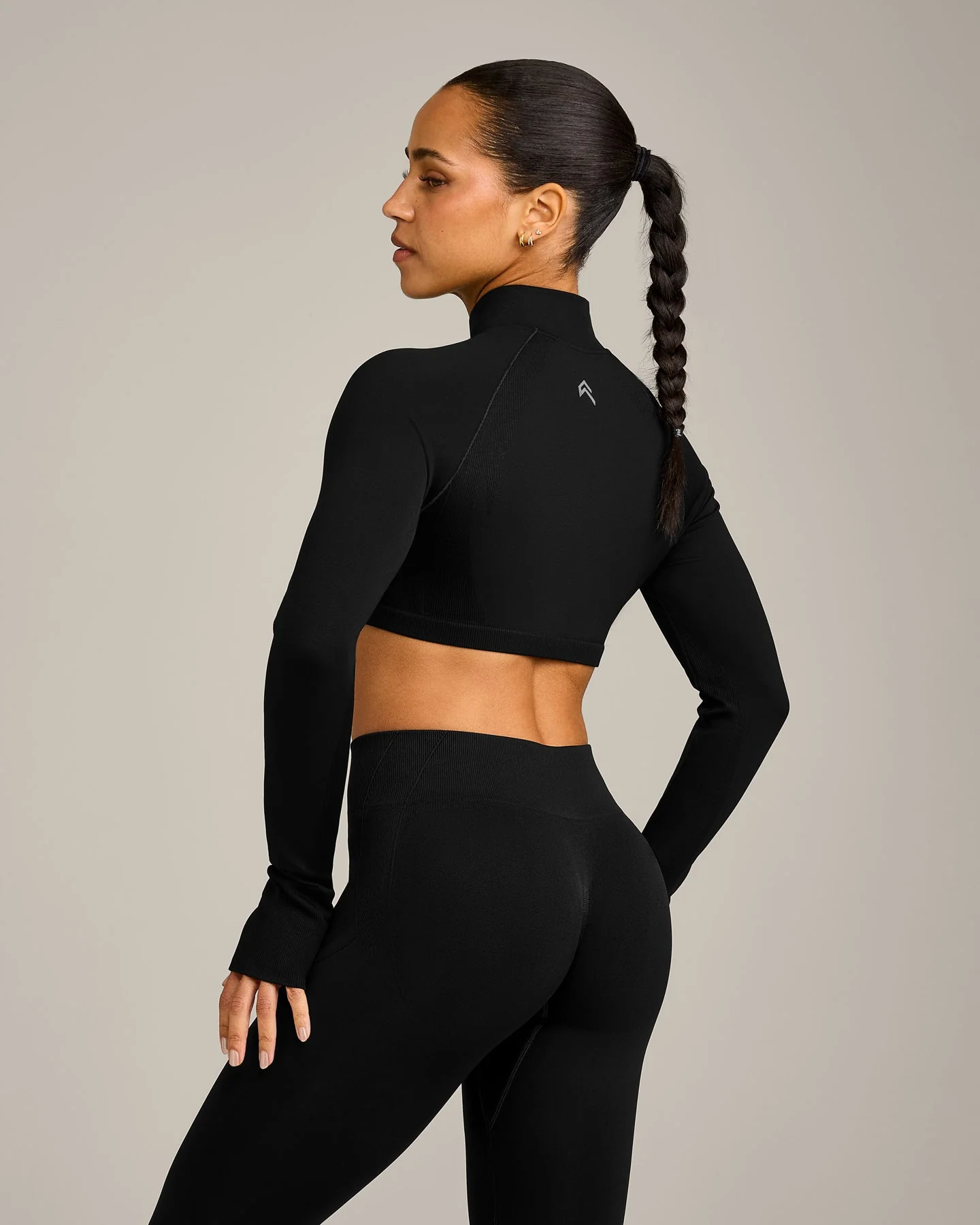 EnhanceLift™ Seamless Crop Jacket with Grey Logo | Black - Image 6