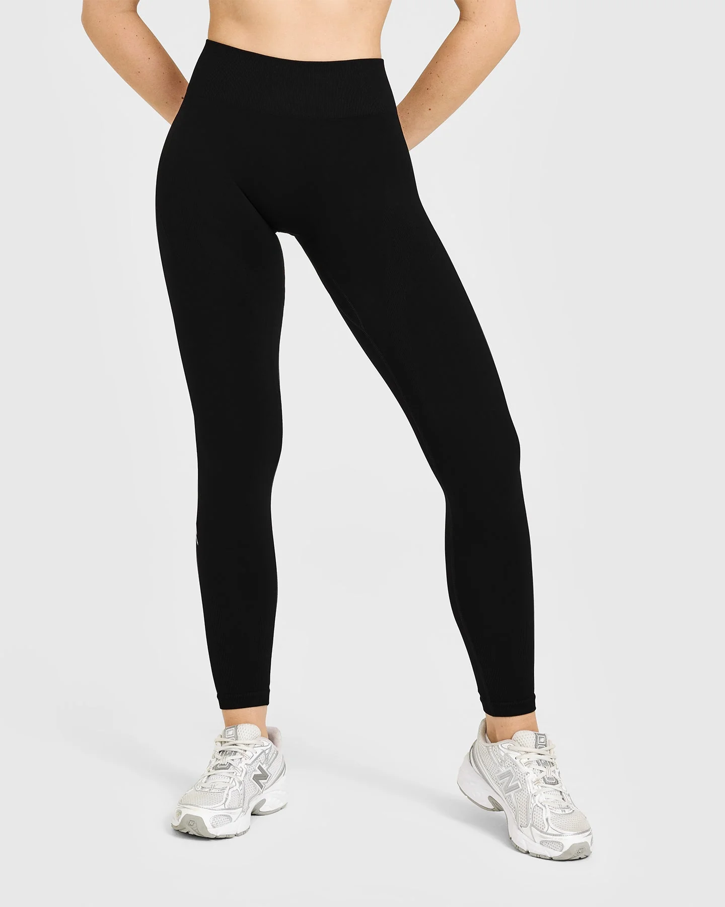 EnhanceLift™ Seamless Leggings with White Logo | Black - Image 2