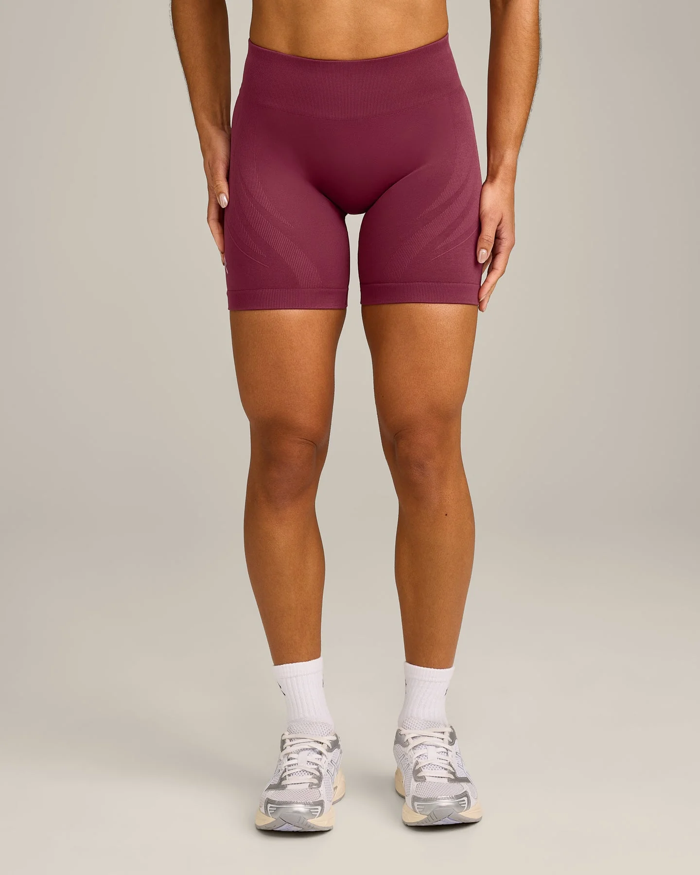 EnhanceLift™ Seamless Shorts with Grey Logo | Burnt Maroon - Image 4