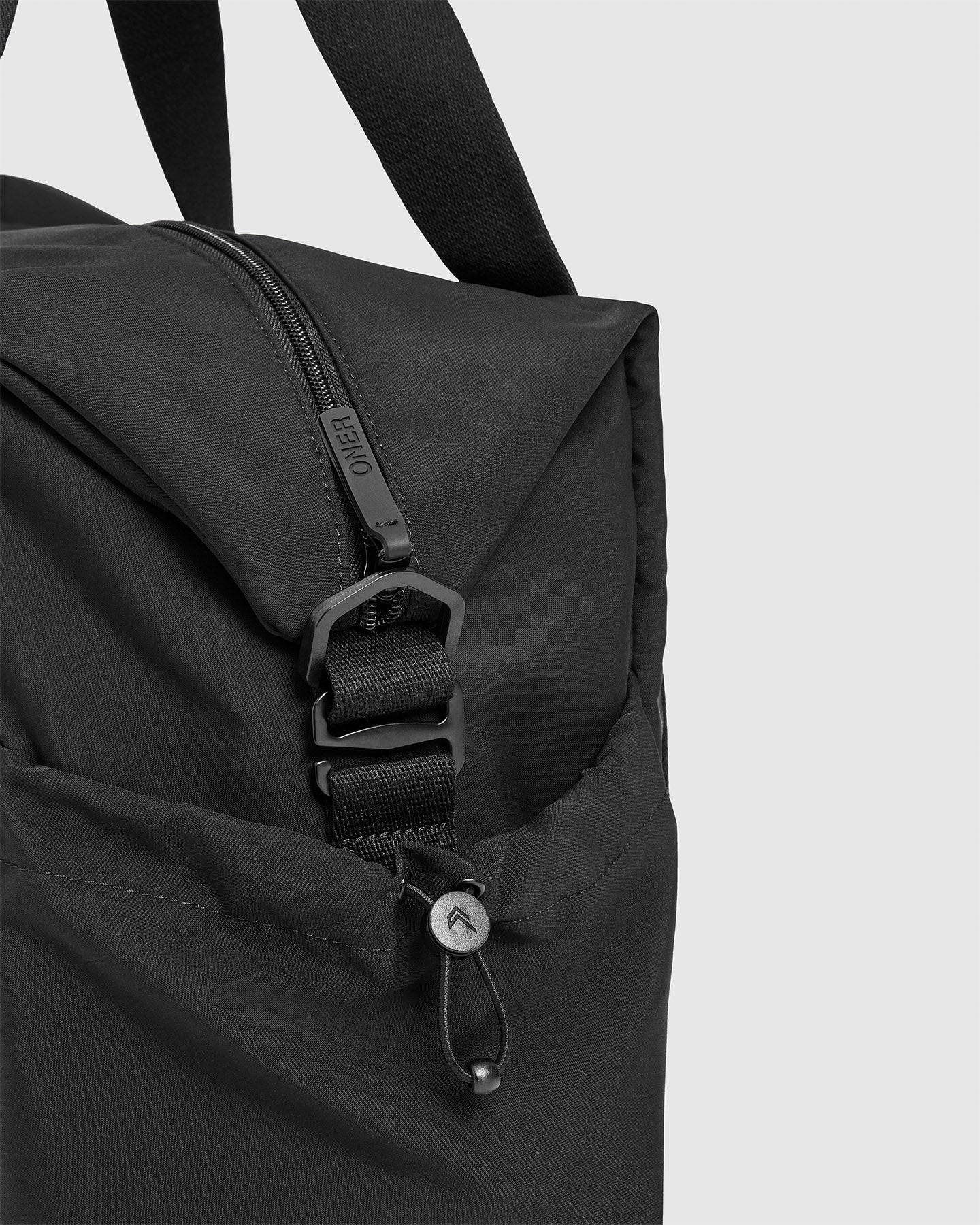 Essential Holdall | Black - Image 4