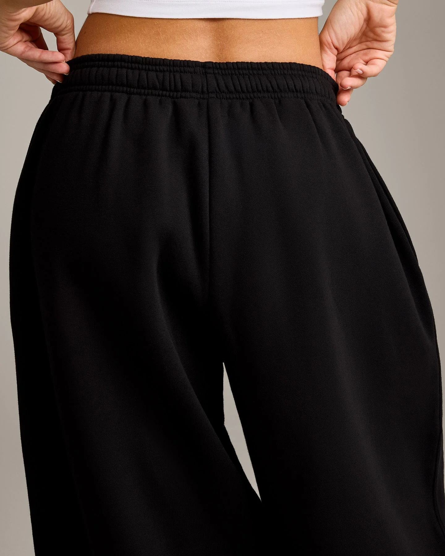 Foundations Cosy Oversized Straight Leg Joggers | Black - Image 5