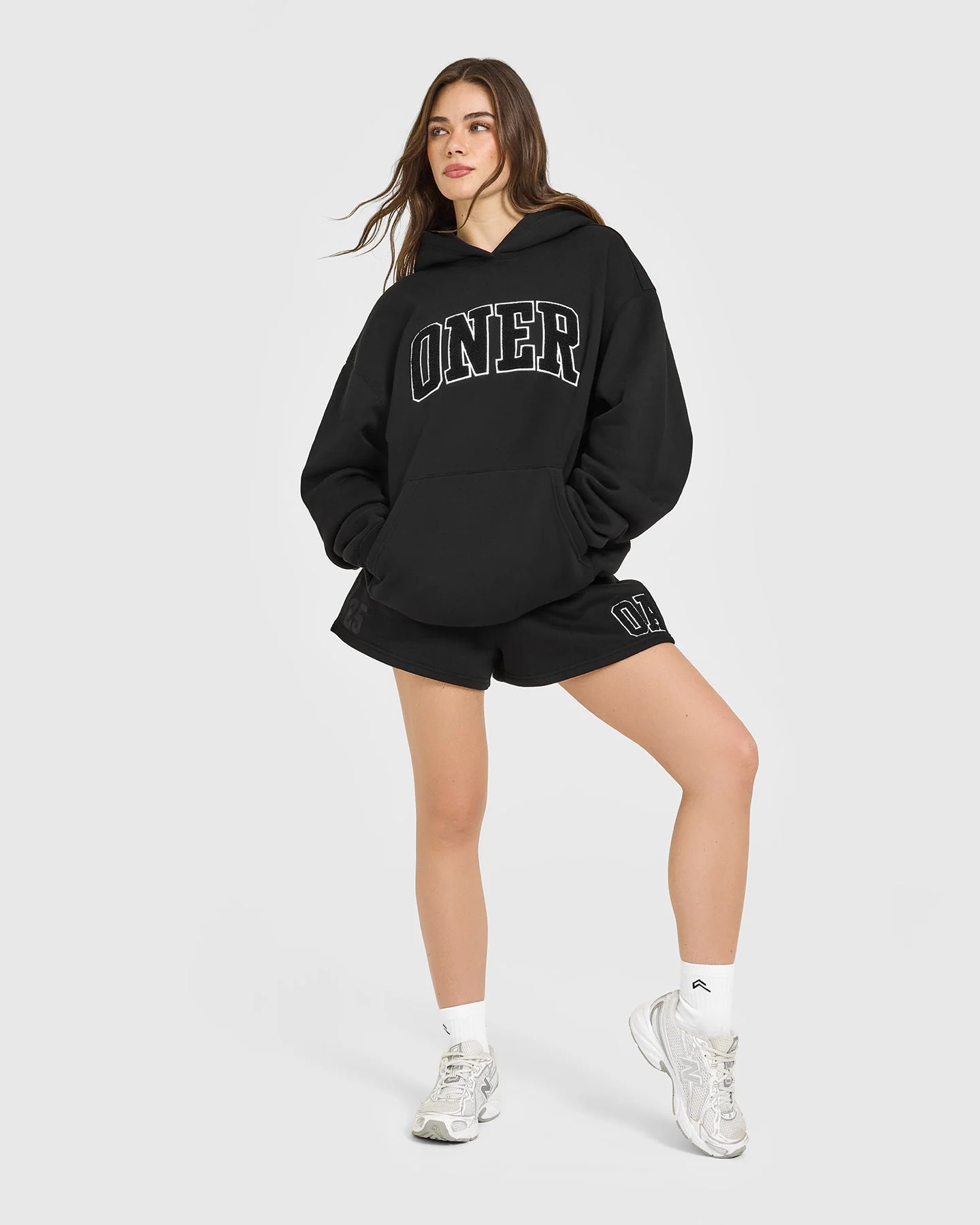 Foundations Oversized Oner 25 Hoodie | Black - Image 3