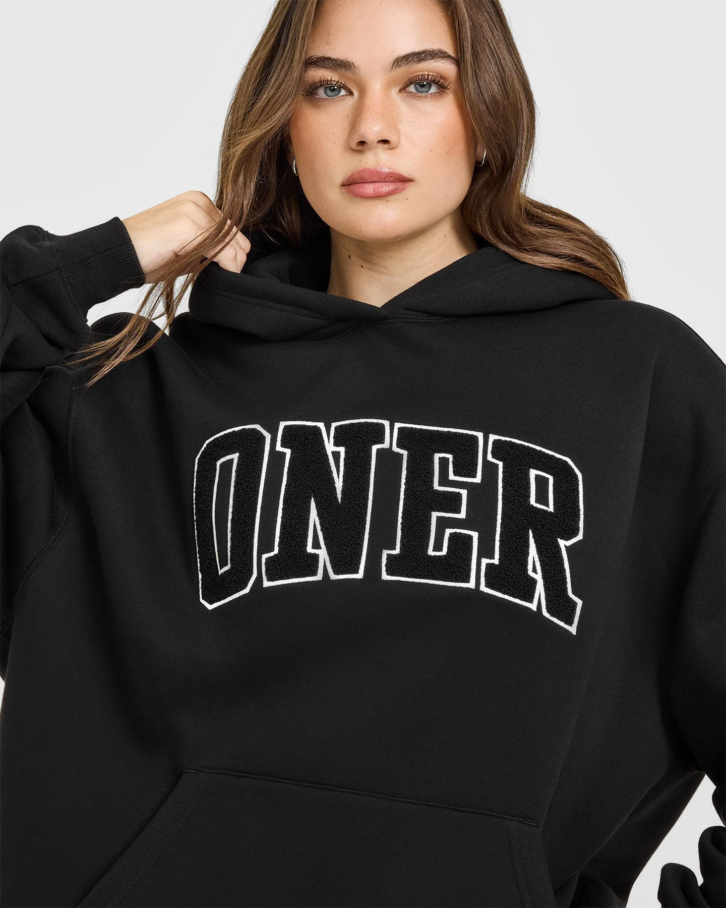 Foundations Oversized Oner 25 Hoodie | Black - Image 5