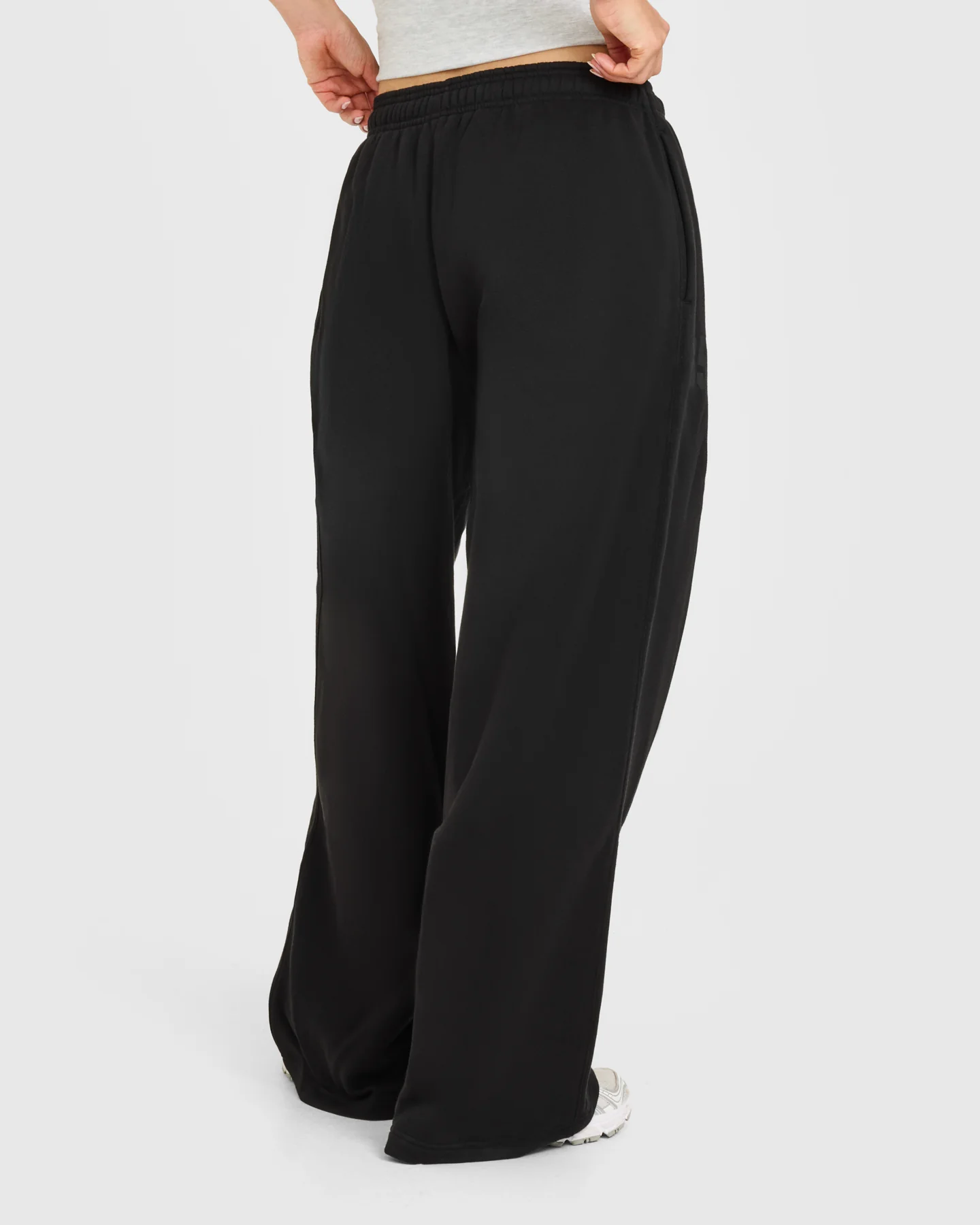 Foundations Oversized Oner 25 Straight Leg Joggers | Black - Image 2