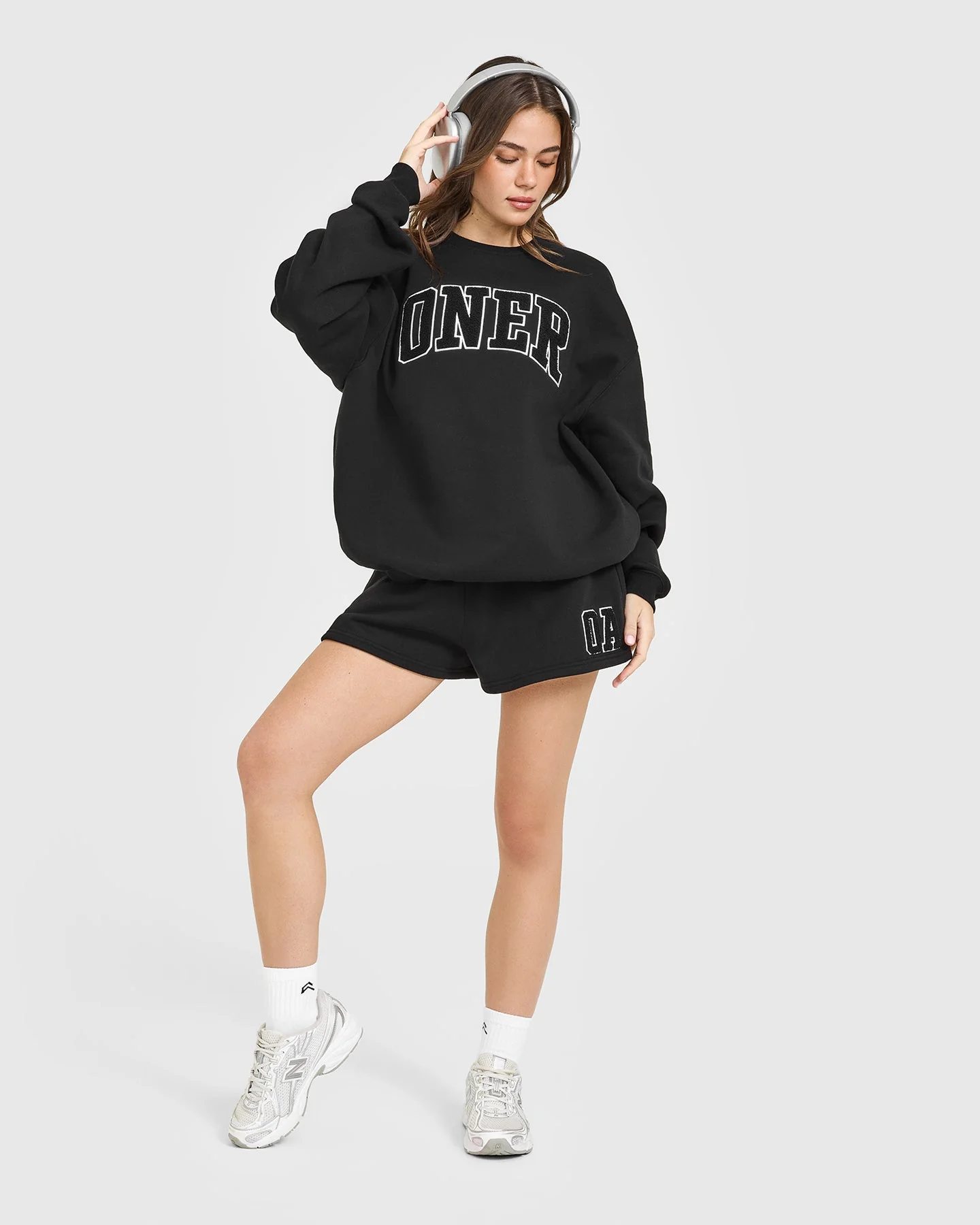Foundations Oversized Oner 25 Sweatshirt | Black - Image 3