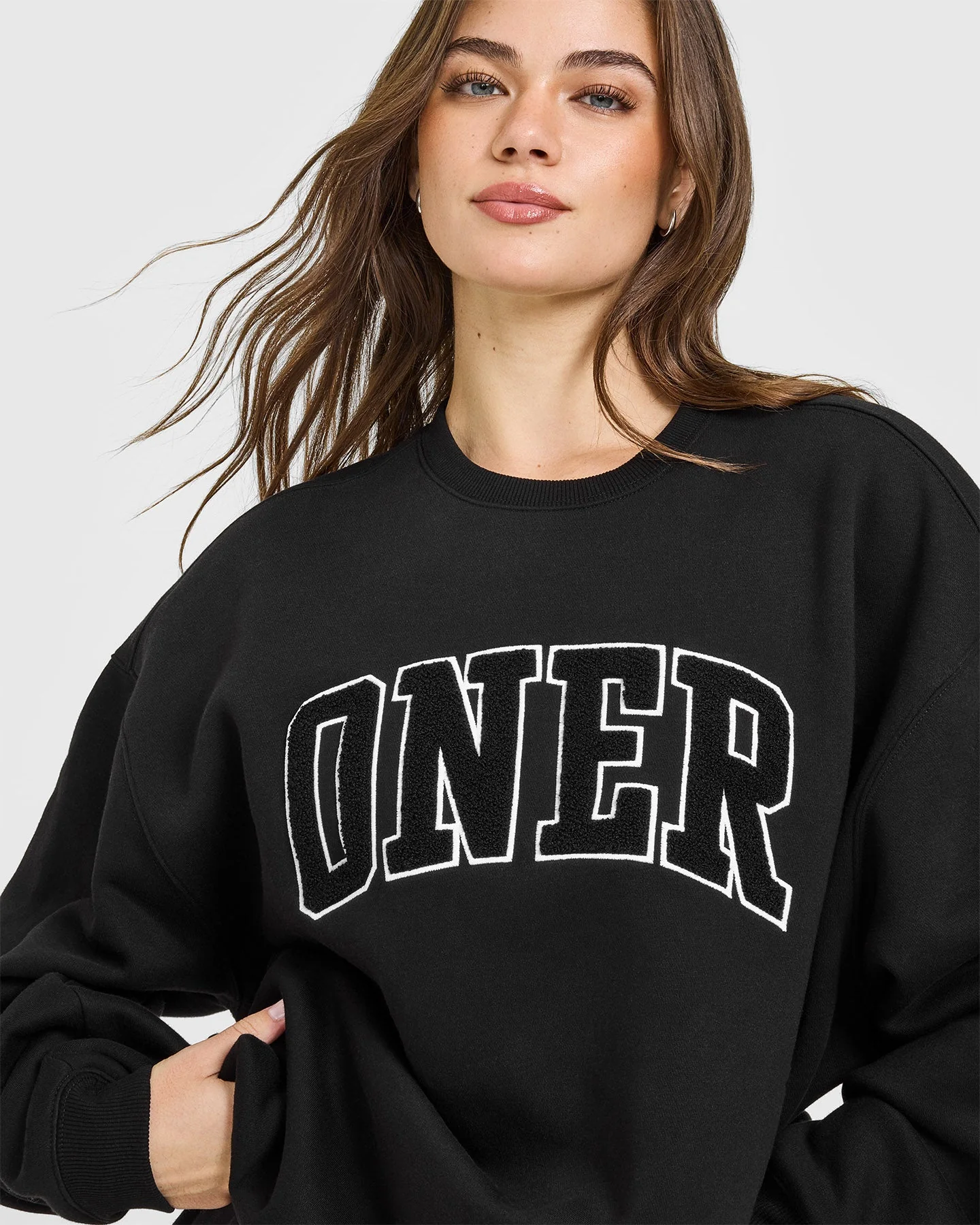 Foundations Oversized Oner 25 Sweatshirt | Black - Image 4