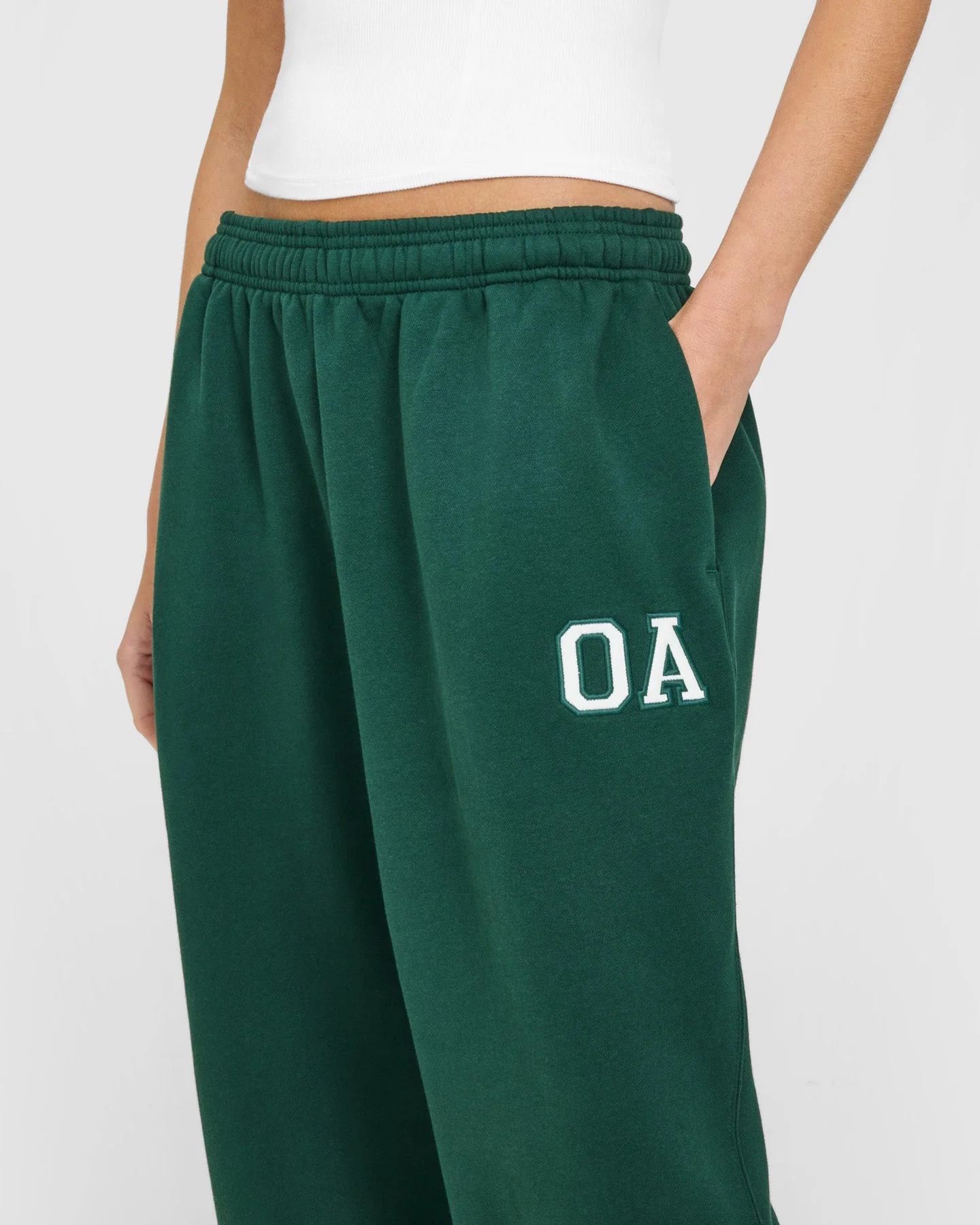 Foundations Oversized Oner Girlfriend Joggers | Racing Green - Image 3
