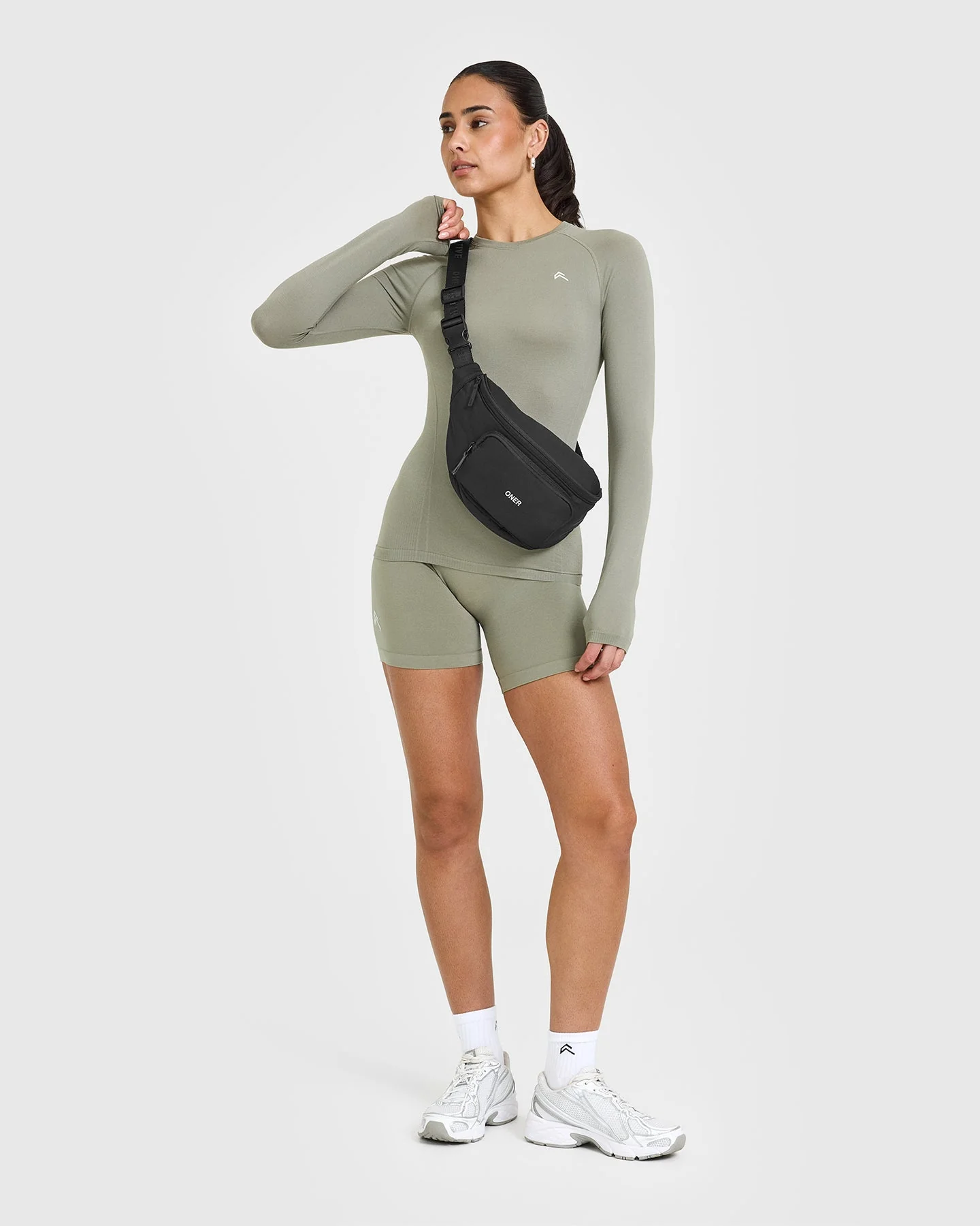 Go To Seamless Fitted Long Sleeve Top | Soft Sage Green - Image 3