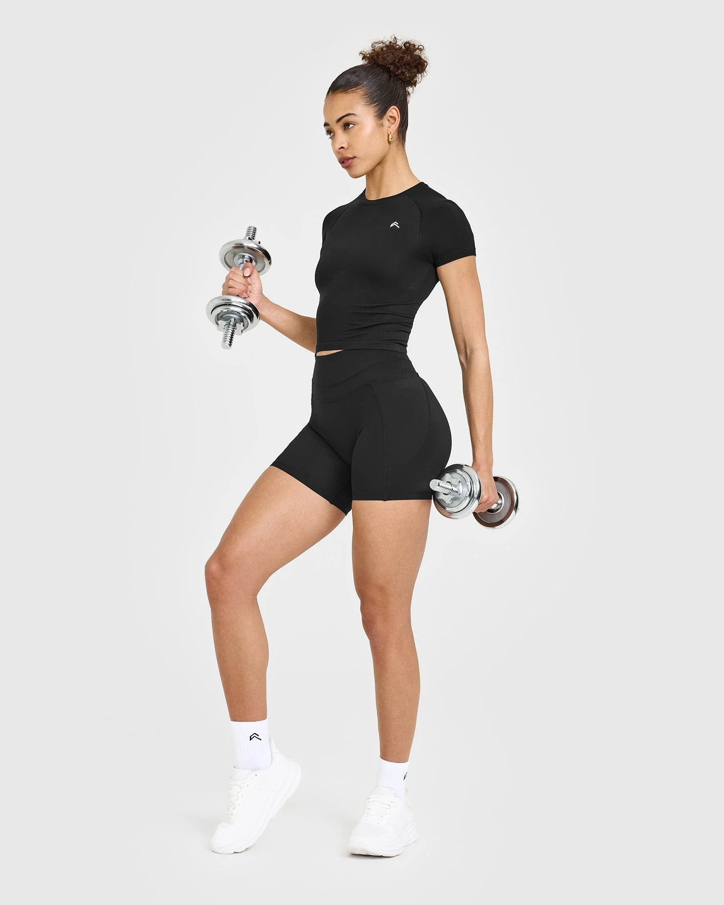 Go To Seamless Fitted Mid Top | Black - Image 2