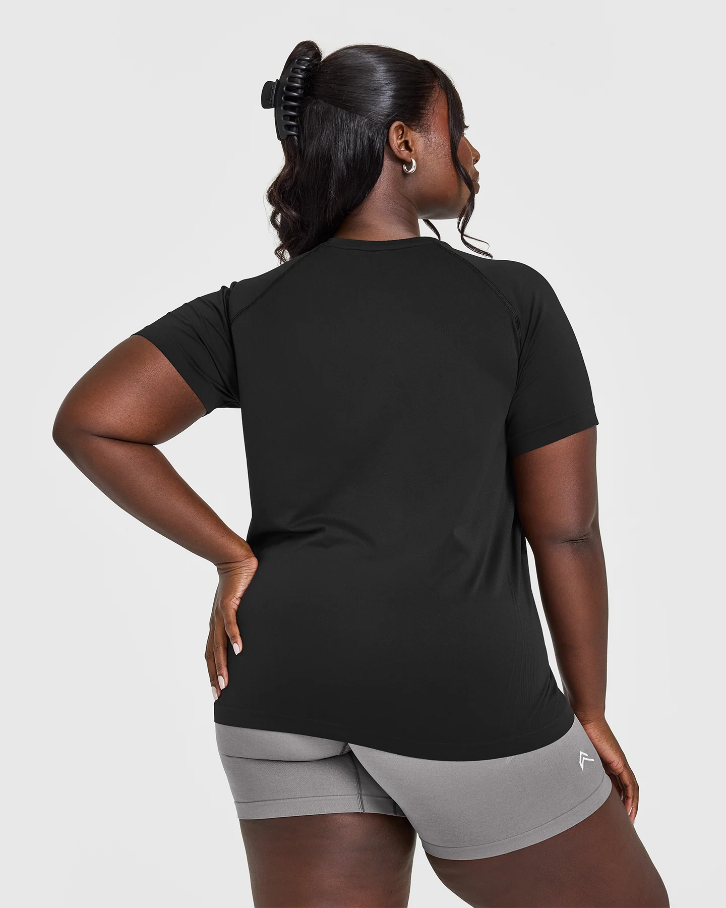 Go To Seamless Loose Top | Black - Image 2