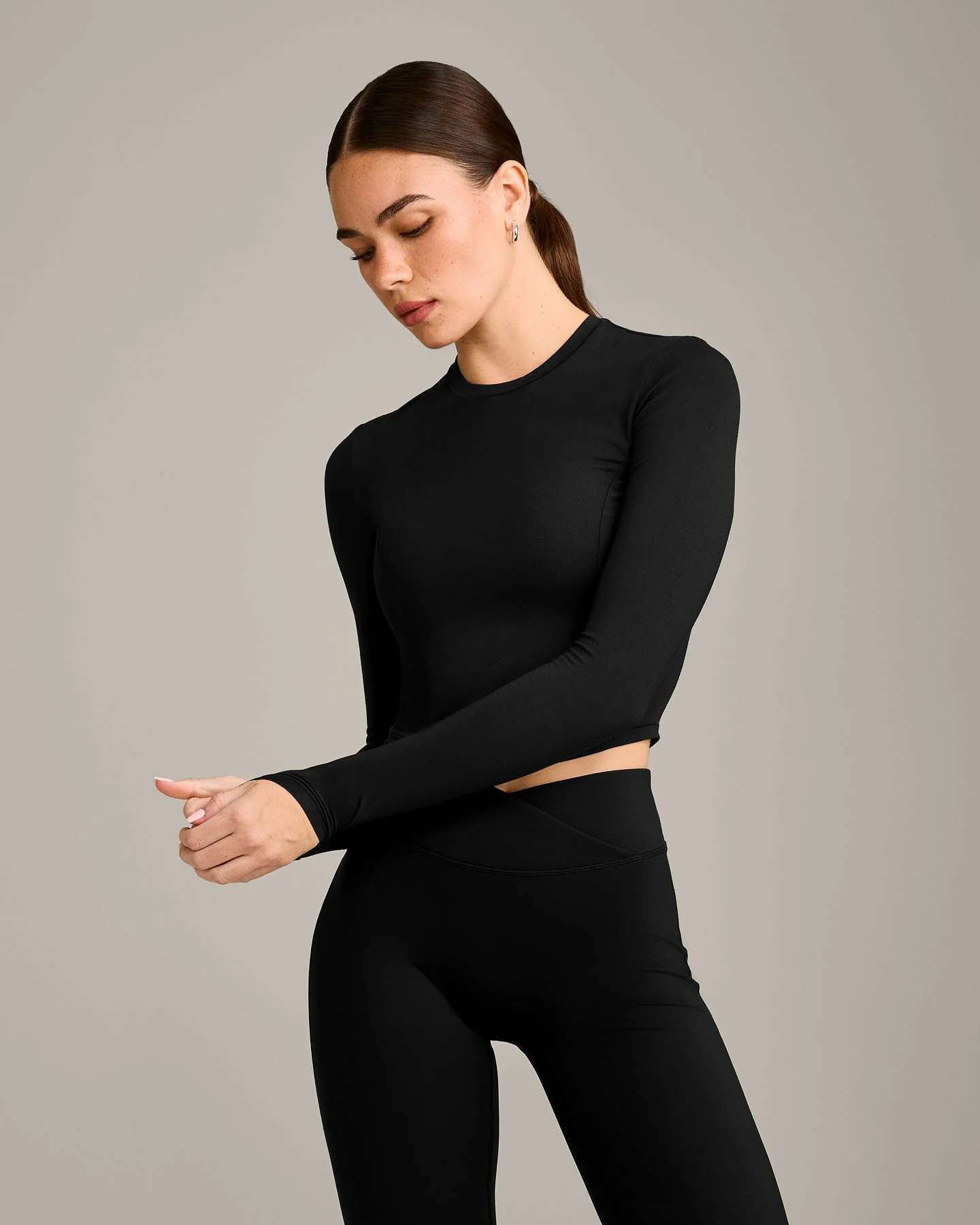 Mellow™ Motion Crew Neck Long Sleeve Mid Top | Black