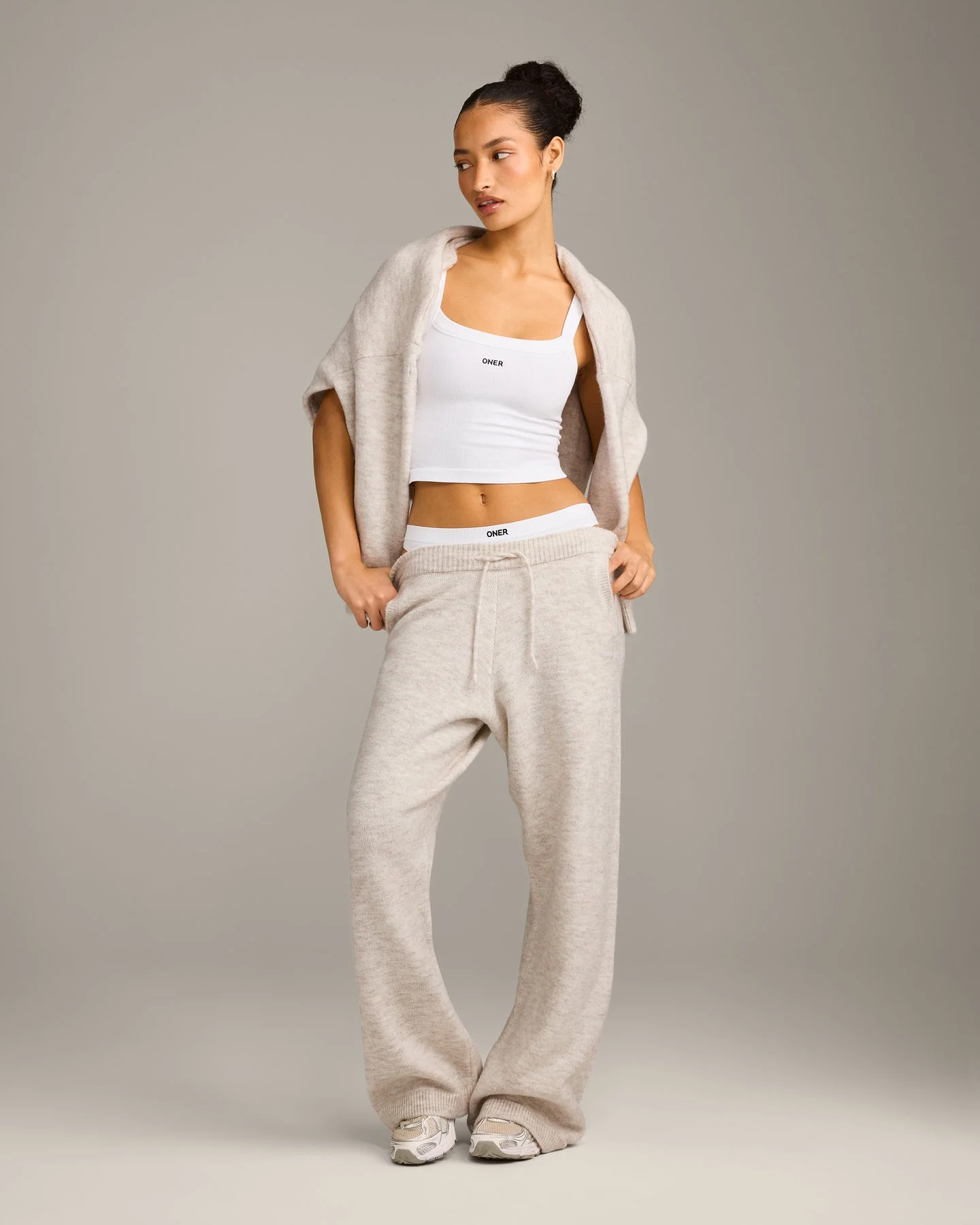 Seamless Scoop Neck Vest | White - Image 3