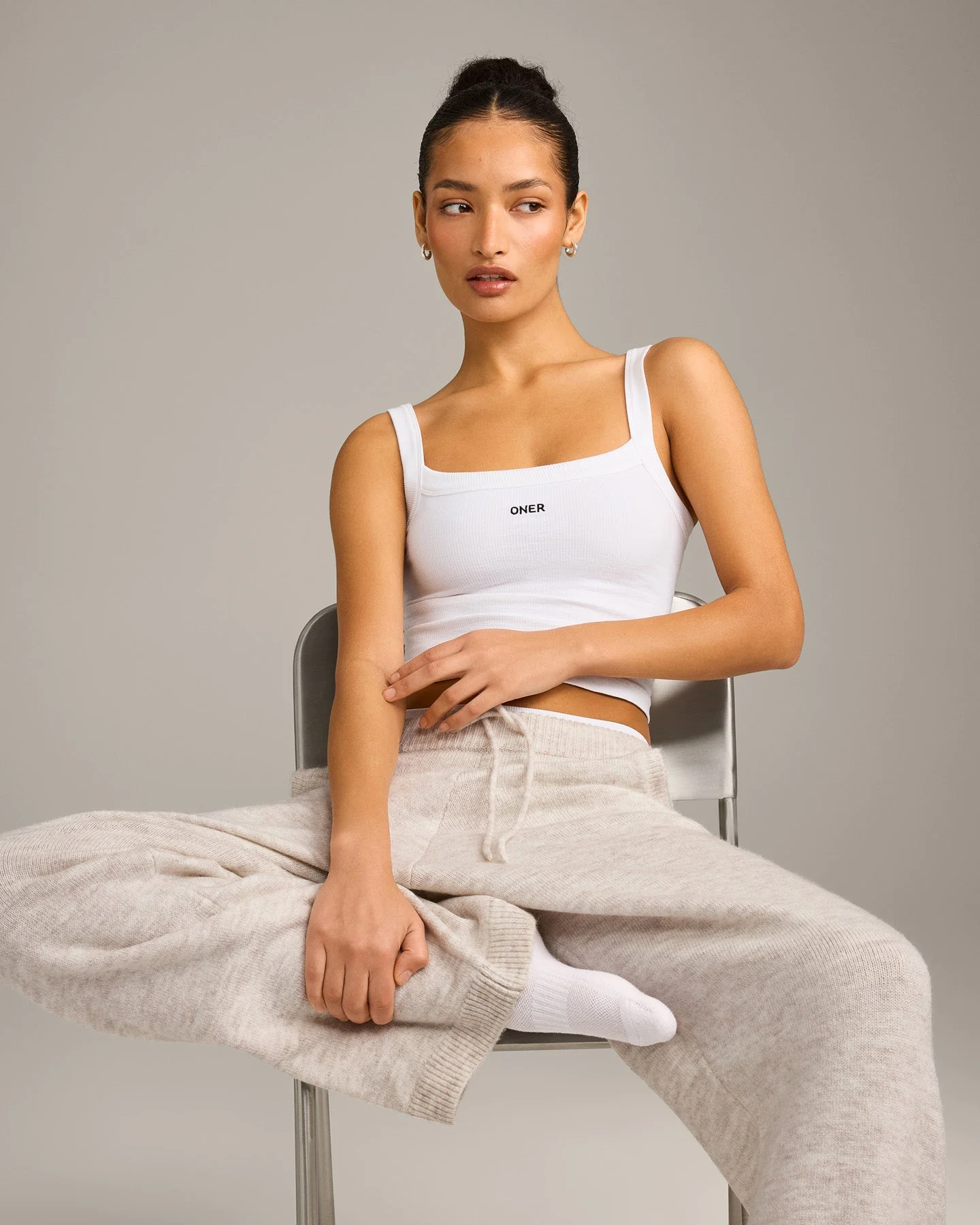 Seamless Scoop Neck Vest | White - Image 4