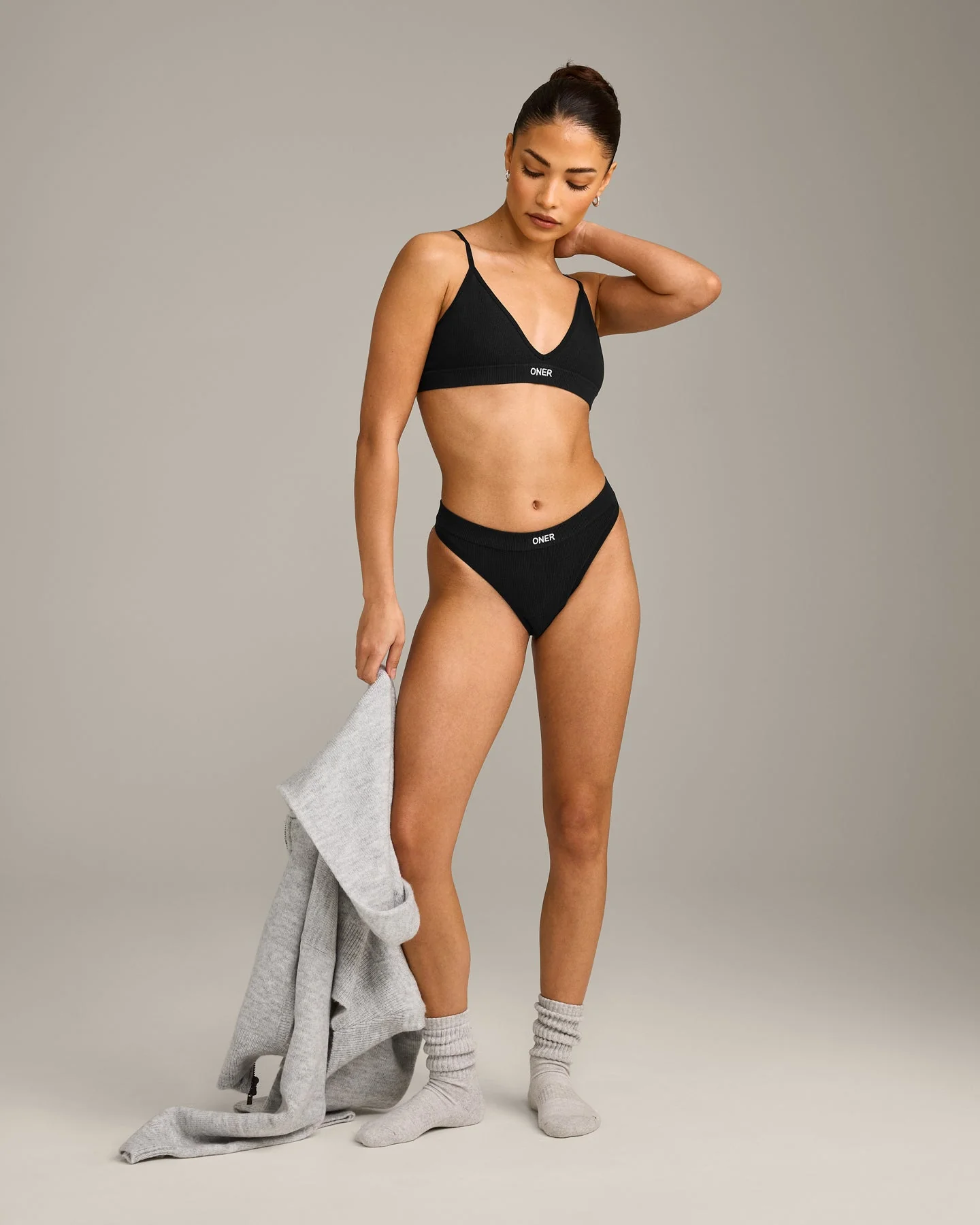 Seamless Thong | Black - Image 3