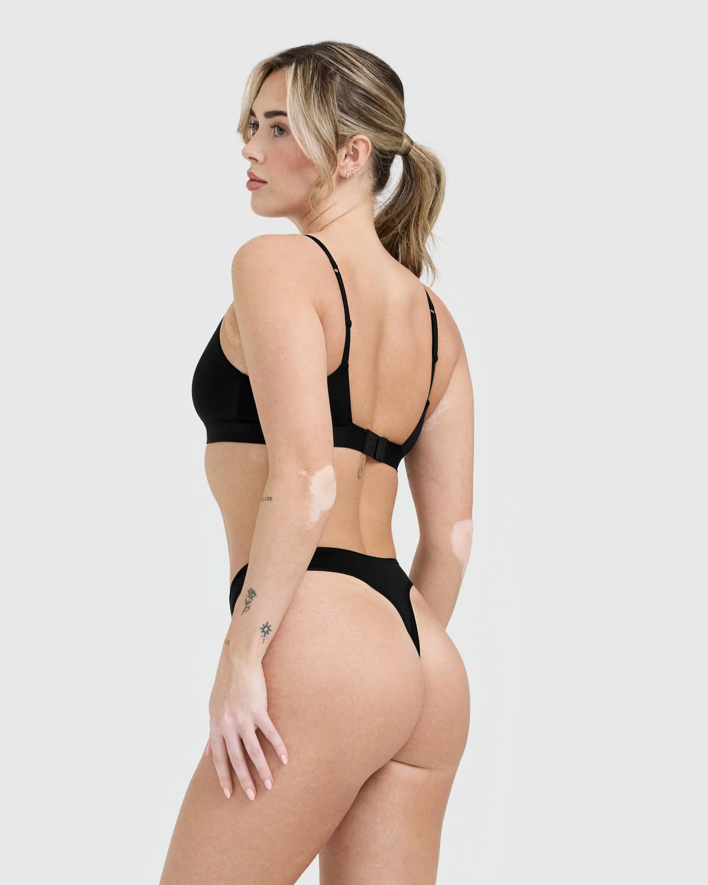 Silhouette Bralette | Black - Image 2