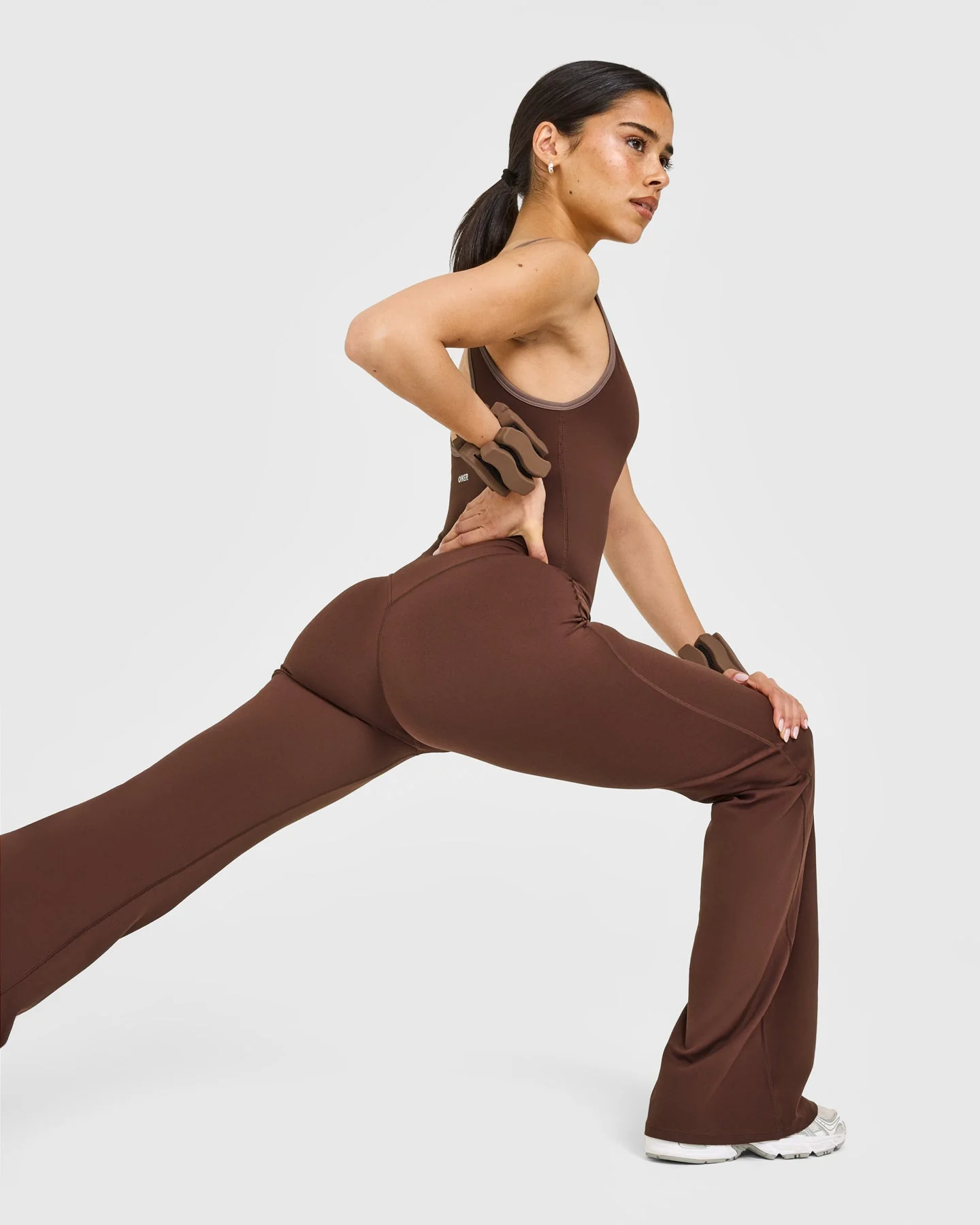 SoftMotion™ Contrast Scoop Back Flared All in One with White Logo | Espresso Brown - Image 3