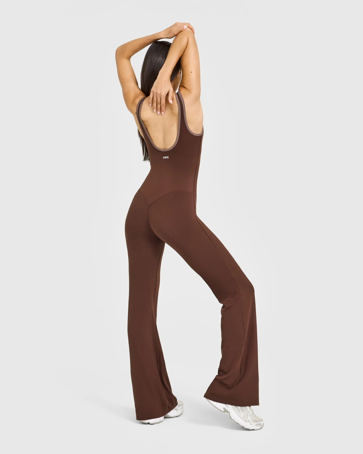 SoftMotion™ Contrast Scoop Back Flared All in One with White Logo | Espresso Brown - Image 6
