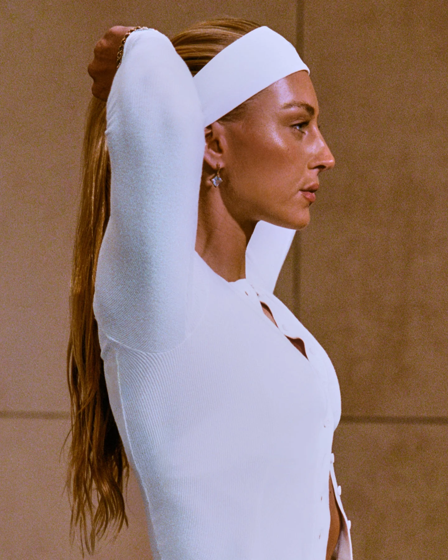 SoftMotion™ Headband with Grey Logo | White - Image 2