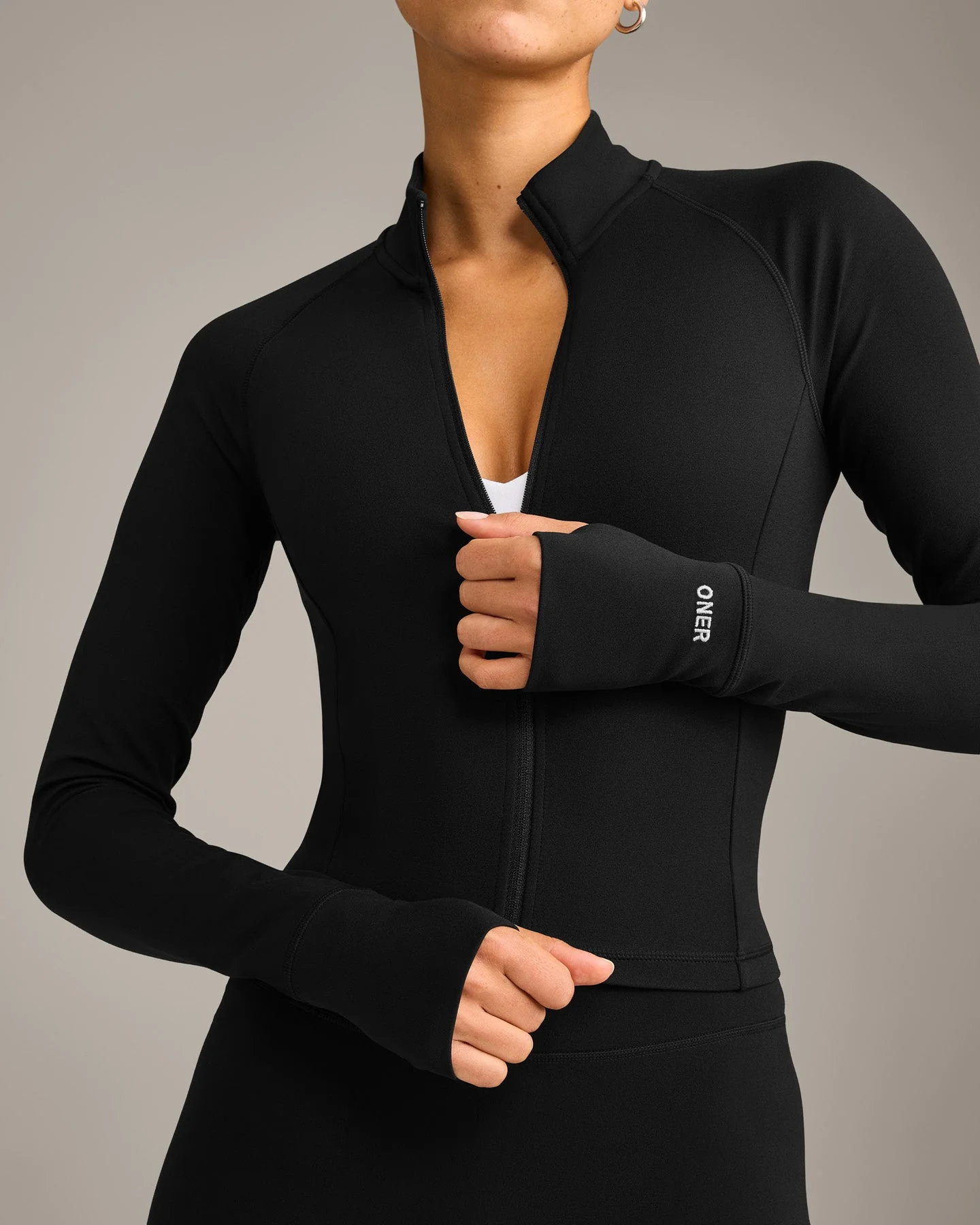 SoftMotion™ Mid Jacket with Grey Logo | Black - Image 6
