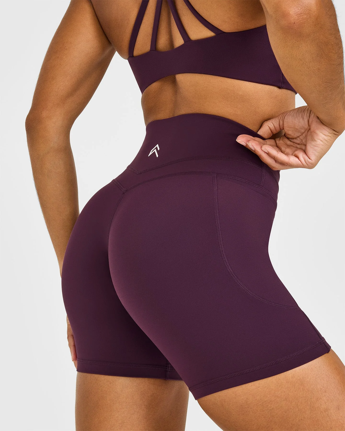 UnifiedMove™ High Waisted Pocket Shorts 6" | Blackberry Purple - Image 4