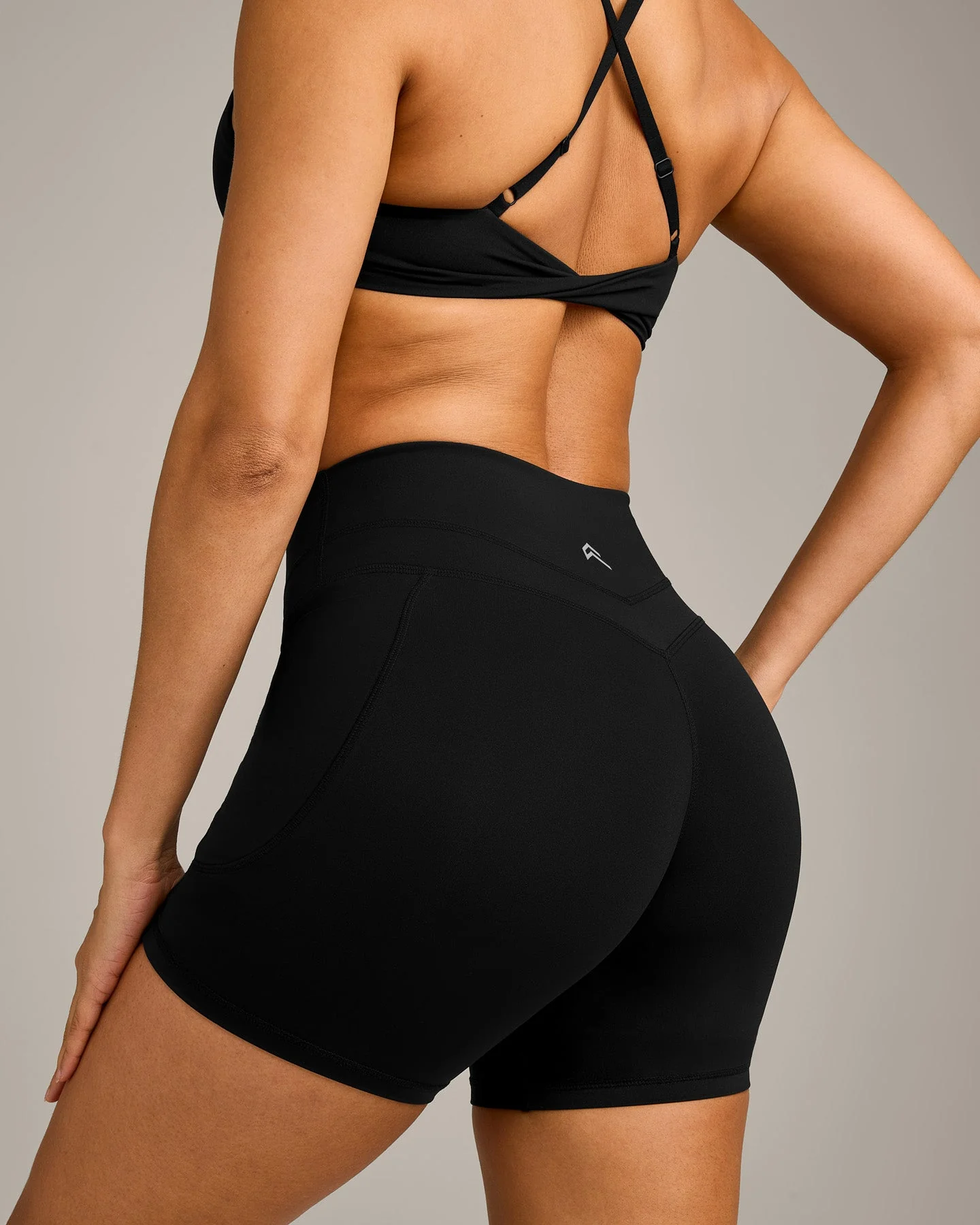 UnifiedMove™ High Waisted Pocket Shorts 6" with Reflective Logo | Black - Image 4