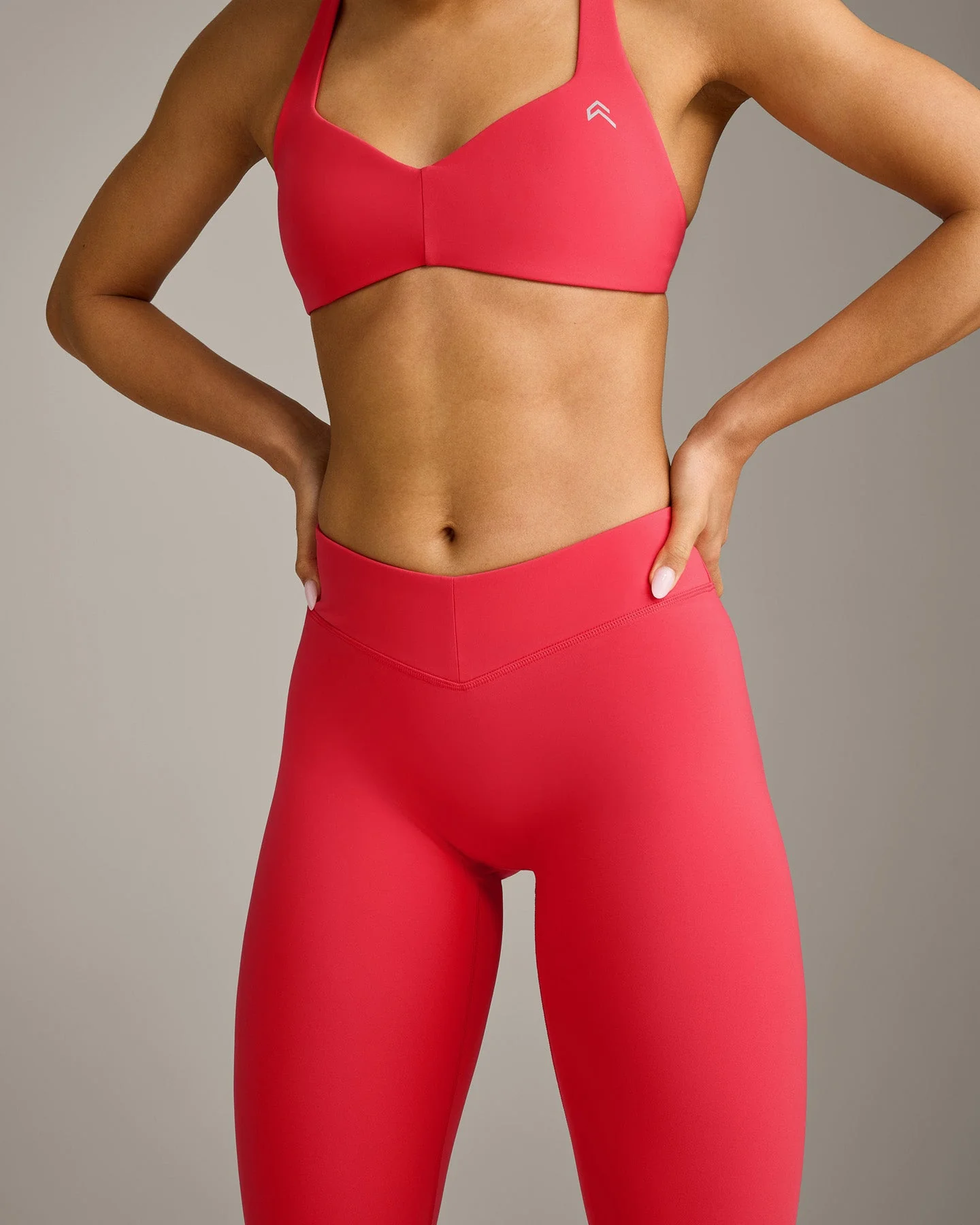 UnifiedMove™ V Front Mid Rise Leggings with Reflective Logo | Charged Pink - Image 4