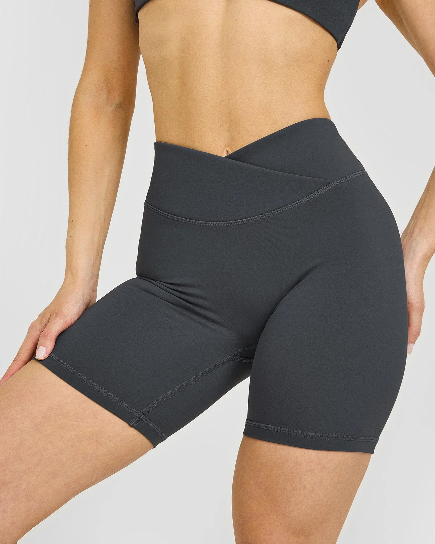 UnifiedMove™ Wrap Shorts 6" | Coal - Image 5